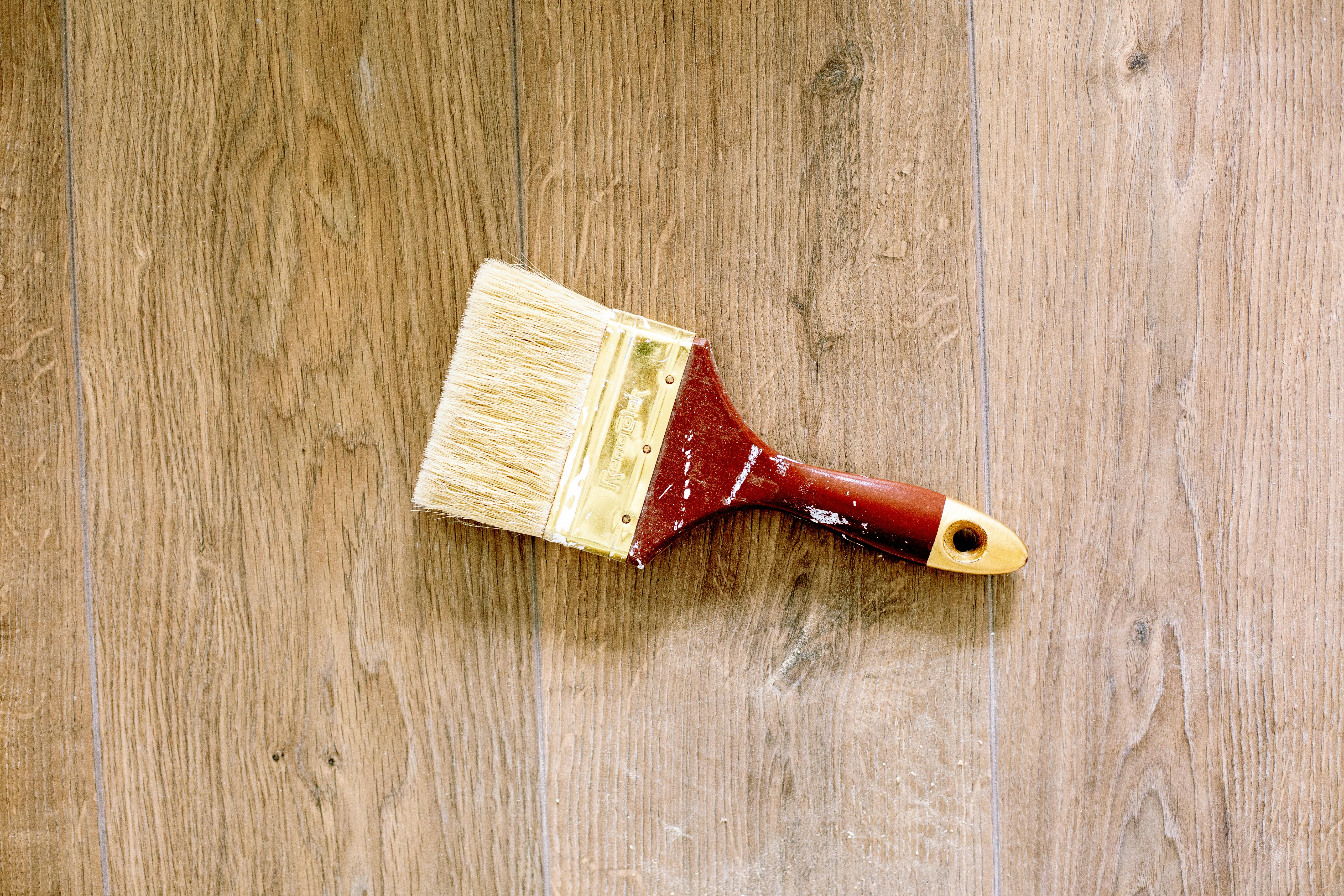 A paintbrush for home renovation | Source: Pexels
