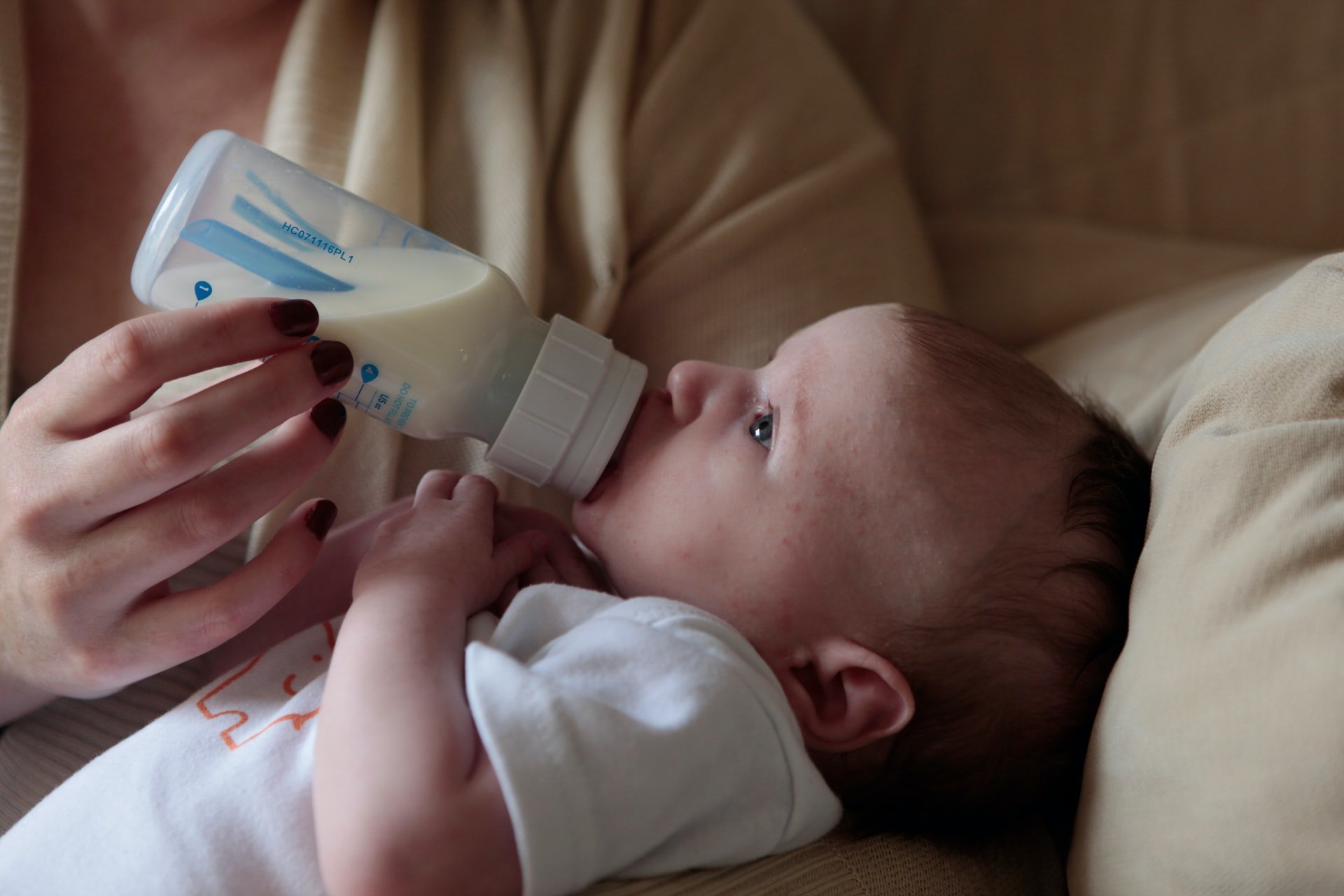 OP's husband asked her to stop buying formula milk | Source: Unsplash