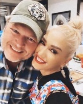 Picture of country singers Gwen Stefani and Blake Shelton | Photo: instagram.com/gwenstefani