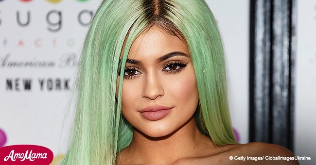 Kylie Jenner looks absolutely stunning with a new neon pink hairstyle during recent appearance