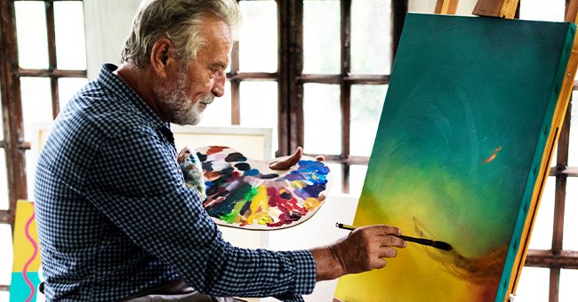 An artist sold all his paintings, but it is not the good news he hoped for. | Photo: Shutterstock