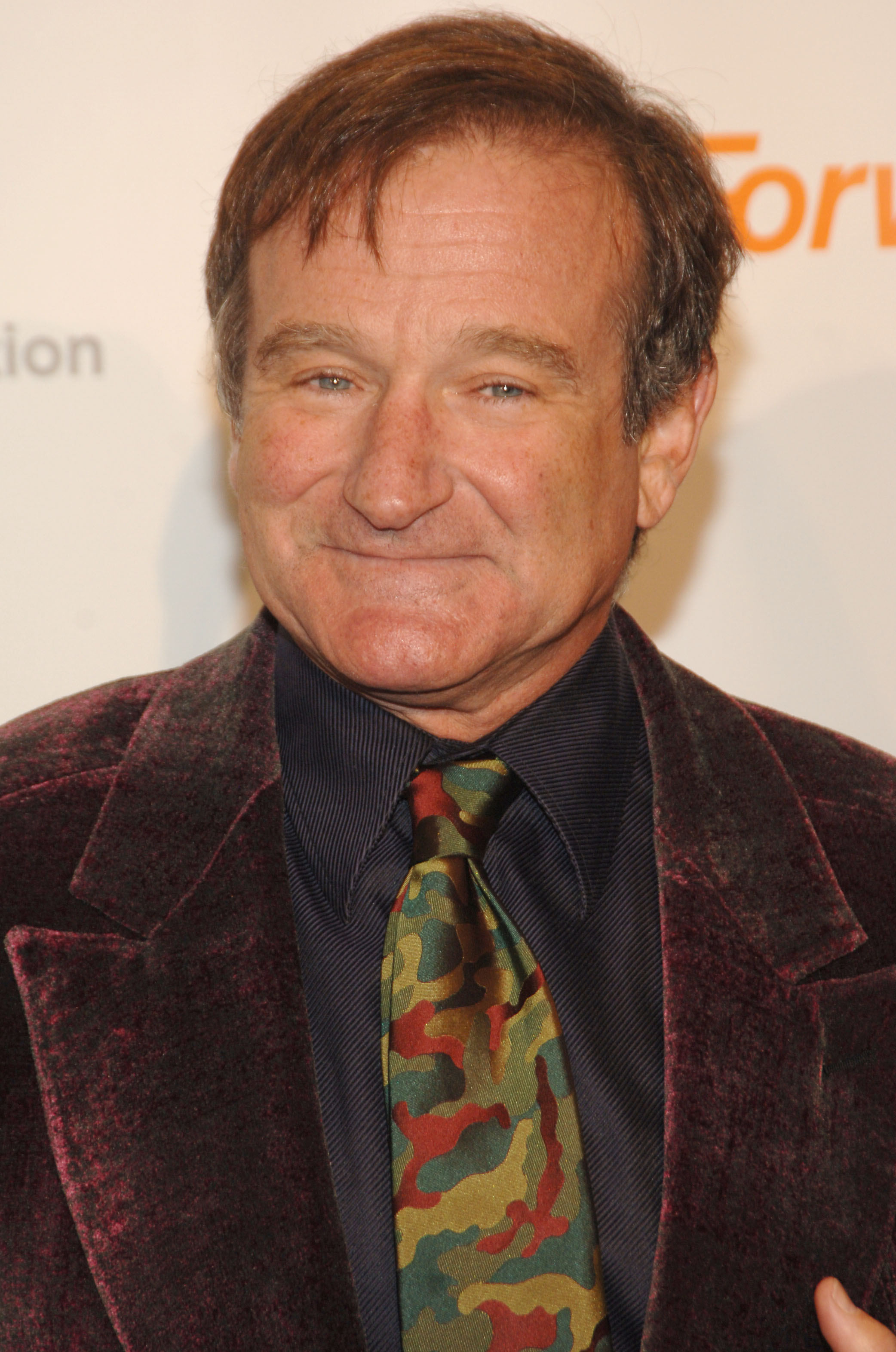 Robin Williams during The Christopher Reeve Foundation's "A Magical Evening" - Red Carpet at Marriott Marquis in New York, New York, United States | Source: Getty Images