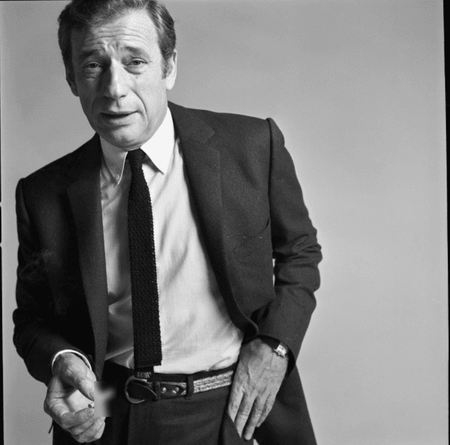 Portrait de studio de l'acteur français Yves Montand (1921 - 1991) à l'appui de son film, "On a Clear Day You Can See Forever" (réalisé par Vincente Minnelli), New York, 1969. | Photo : Getty Images Portrait de studio de l'acteur français Yves Montand (1921 - 1991) à l'appui de son film, "On a Clear Day You Can See Forever" (réalisé par Vincente Minnelli), New York, 1969. | Photo : Getty Images