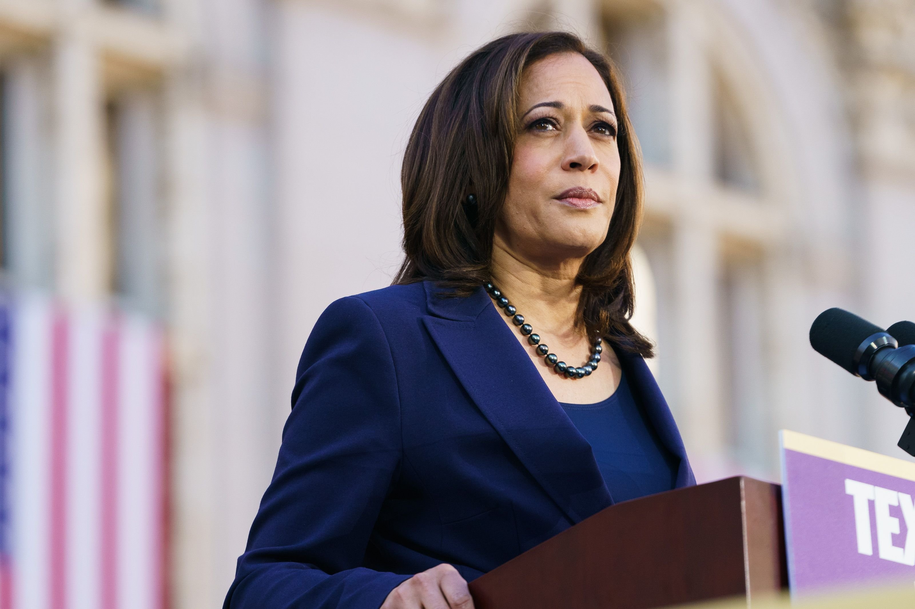 Vice President Kamala Harris speaks to her supporters during her presidential campaign launch rally in Frank H. Ogawa Plaza on January 27, 2019, in Oakland, California. | Photo: Getty Images