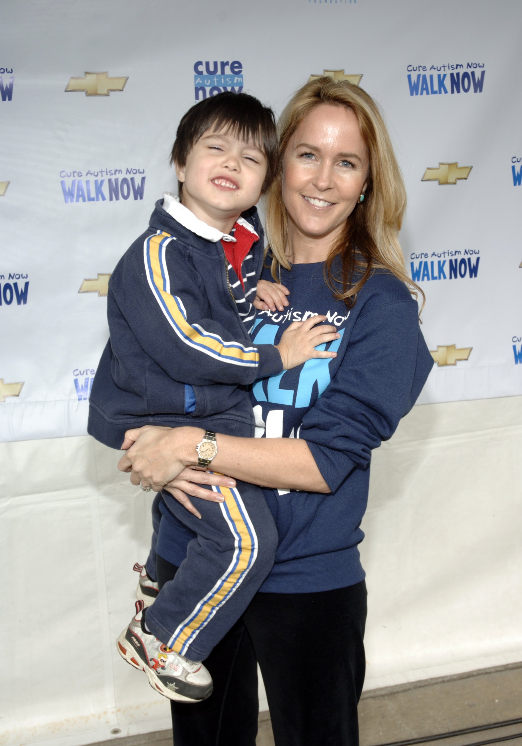 Erin Murphy with her son Parker at the CURE Autism Now 4th Annual Walk Now on April 22, 2006, in Pasadena, California. | Source: Getty Images