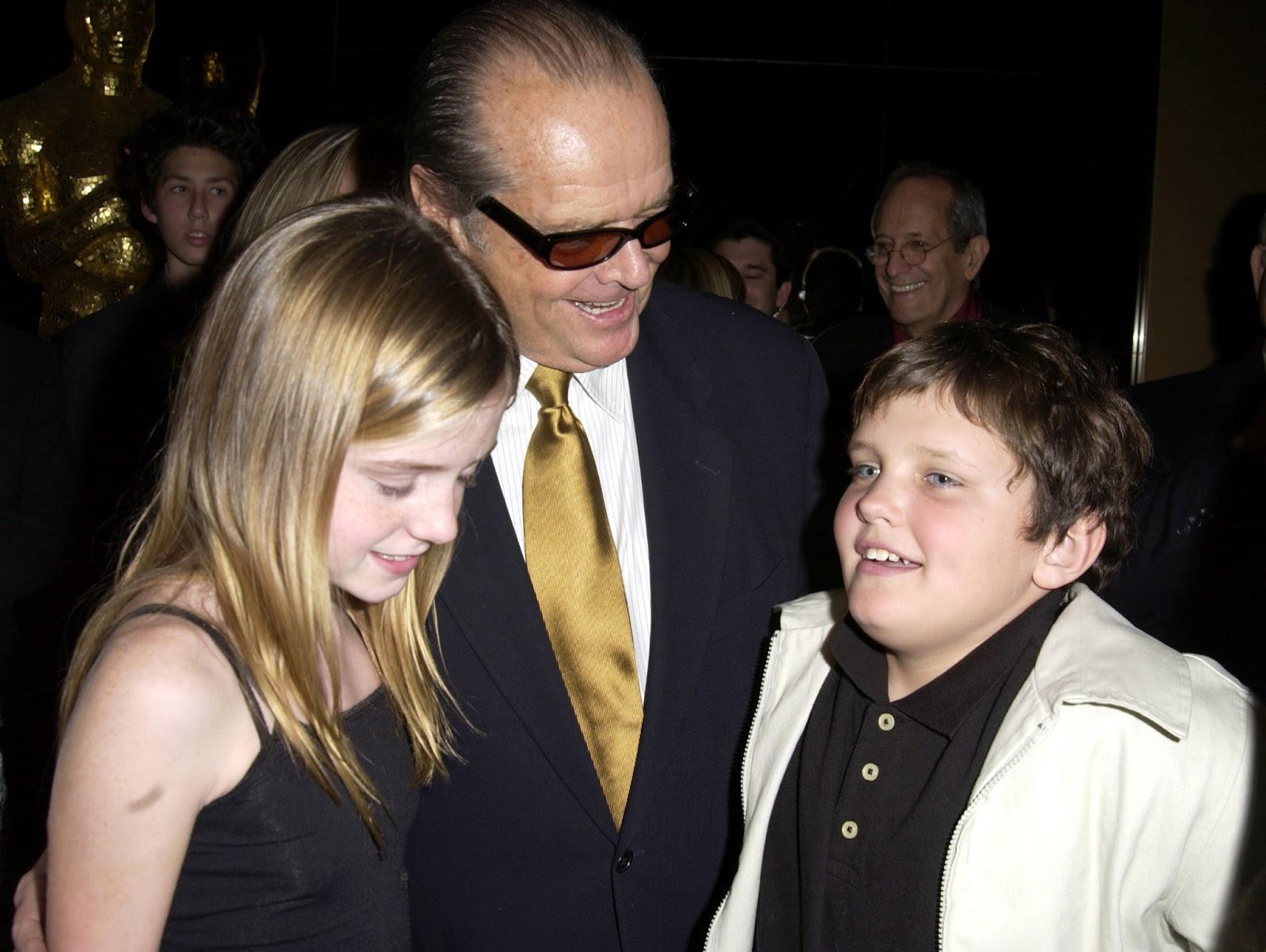 Ray Nicholson with his sister and father at the Los Angeles premiere of "About Schmidt" in 2002. | Source: Getty Images