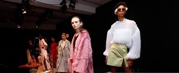 Modelos en el London Fashion Week. Fuente: Getty Images