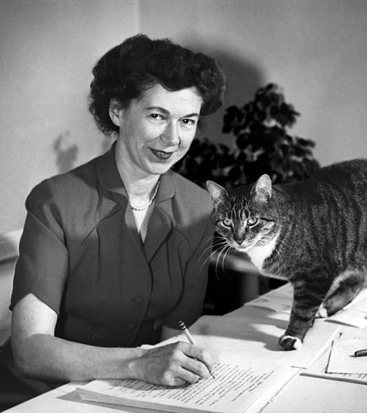 Beverly Cleary, circa 1955. | Source: Wikimedia Commons, public domain