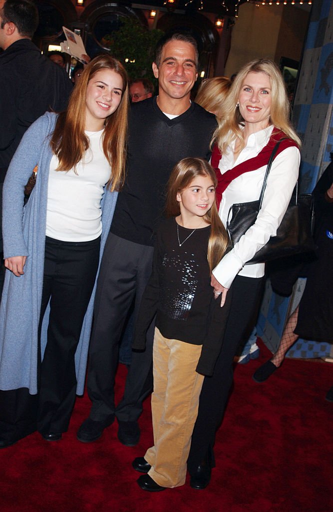 Tony Danza and wife Tracy Robinson with daughters Katie and Emily at the premiere of "Harry Potter and the Sorcerer's Stone."  | Source: Getty Images