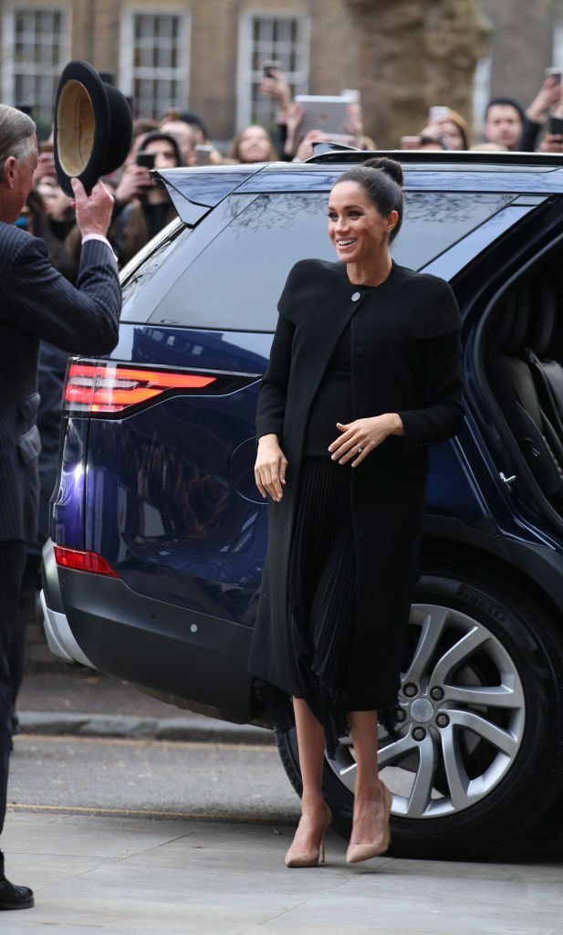 Meghan Markle llegando a la Asociación de Commonwealth Universities | Imagen tomada de: Getty Images Meghan Markle llegando a la Asociación de Commonwealth Universities | Imagen tomada de: Getty Images
