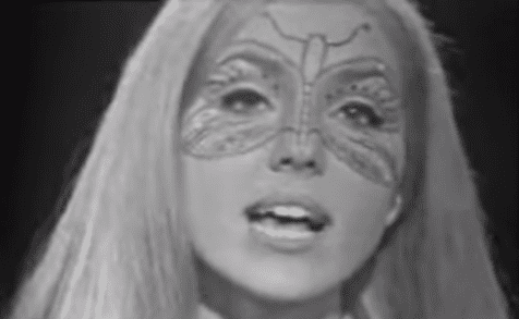Licia en su videoclip.| Imagen: Youtube.com/ matchpoint12 Licia en su videoclip.| Imagen: Youtube.com/ matchpoint12