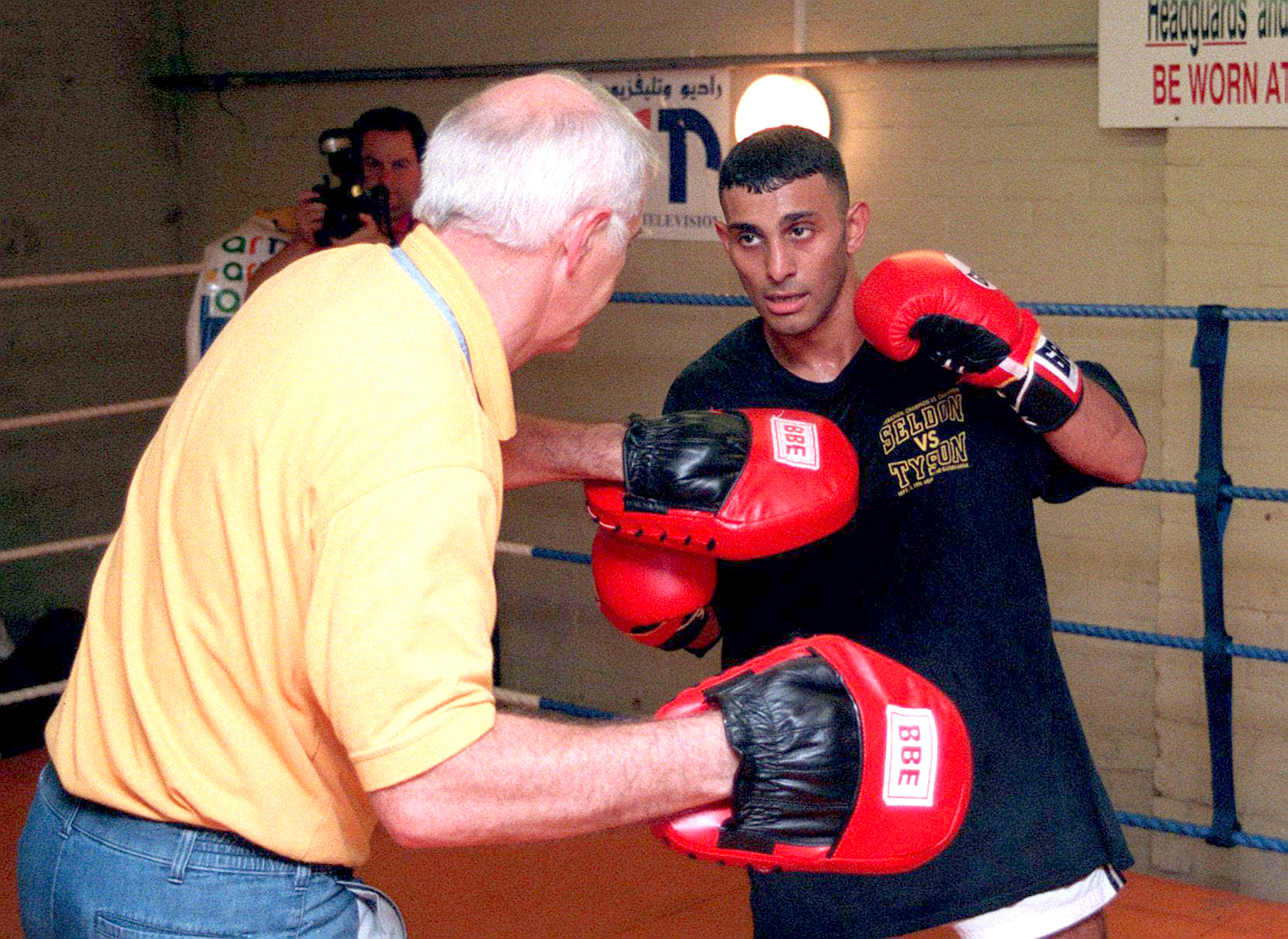 Prince Naseem Hamed with his trainer Brendan Ingle training for the WBO featherweight title in Sheffield in 1997 | Source: Getty Images