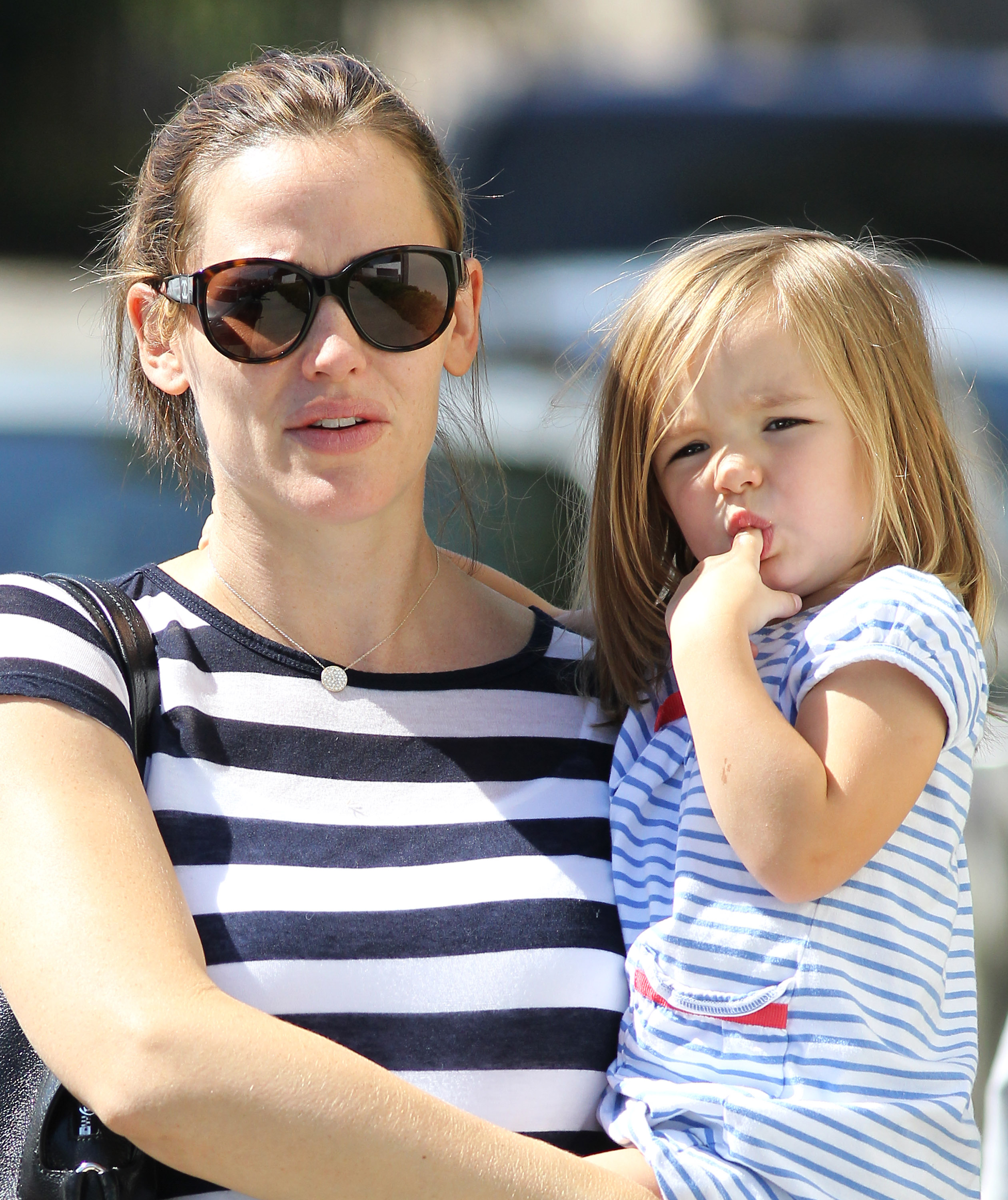 Jennifer Garner and Seraphina Affleck on October 8, 2011 in Los Angeles, California. | Source: Getty Images