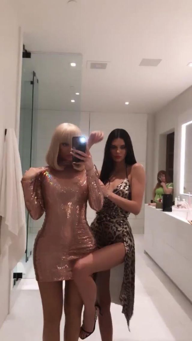 Kylie and Kendall Jenner. Image: Instagram/kendalljenner