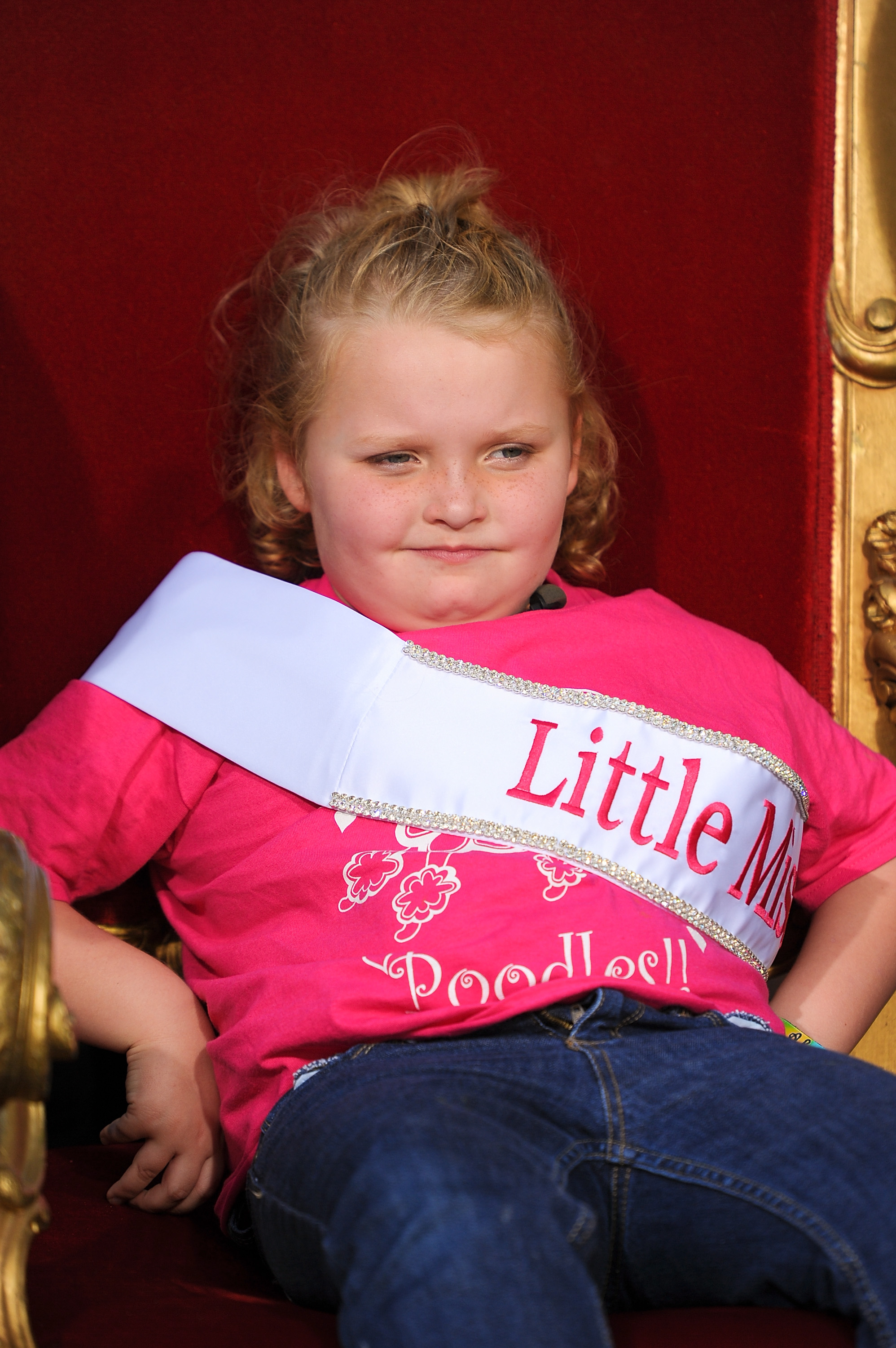Alana 'Honey Boo Boo' Thompson visiting The Grove in Los Angeles, 2012 | Source: Getty Images