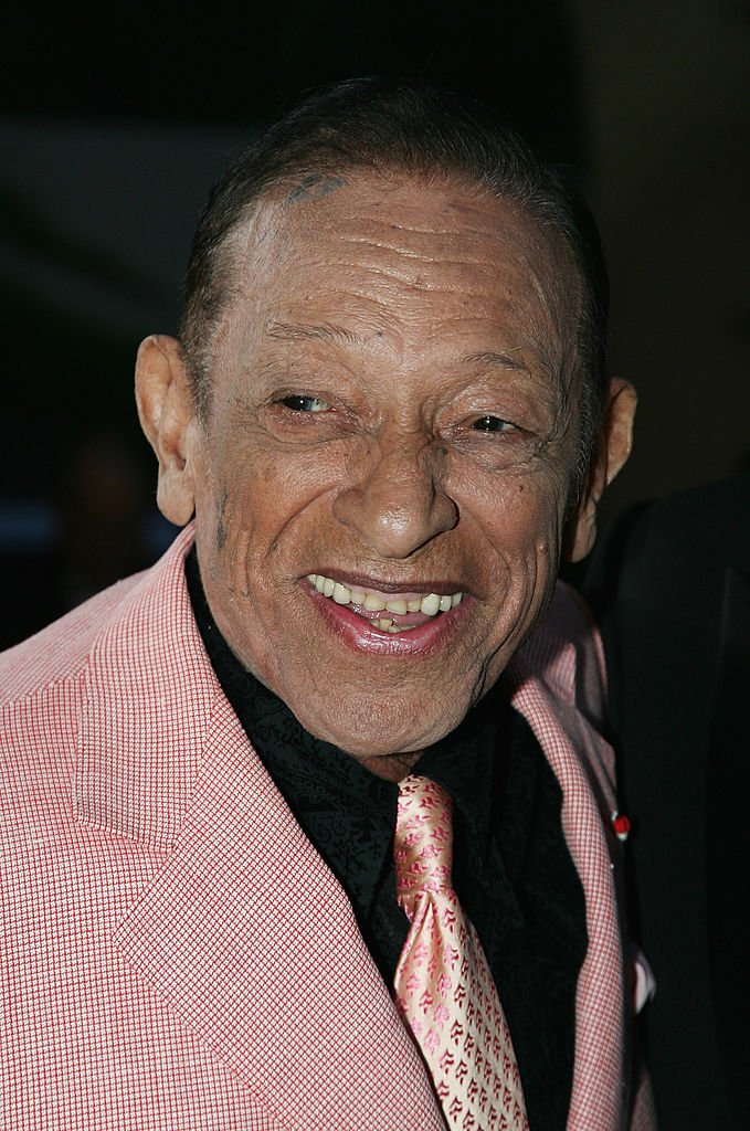 Henri Salvador assiste à l'émission de télévision "Tenue de Soirée" le 31 mai 2007 à Monte Carlo, Monaco. | Photo : Getty Images