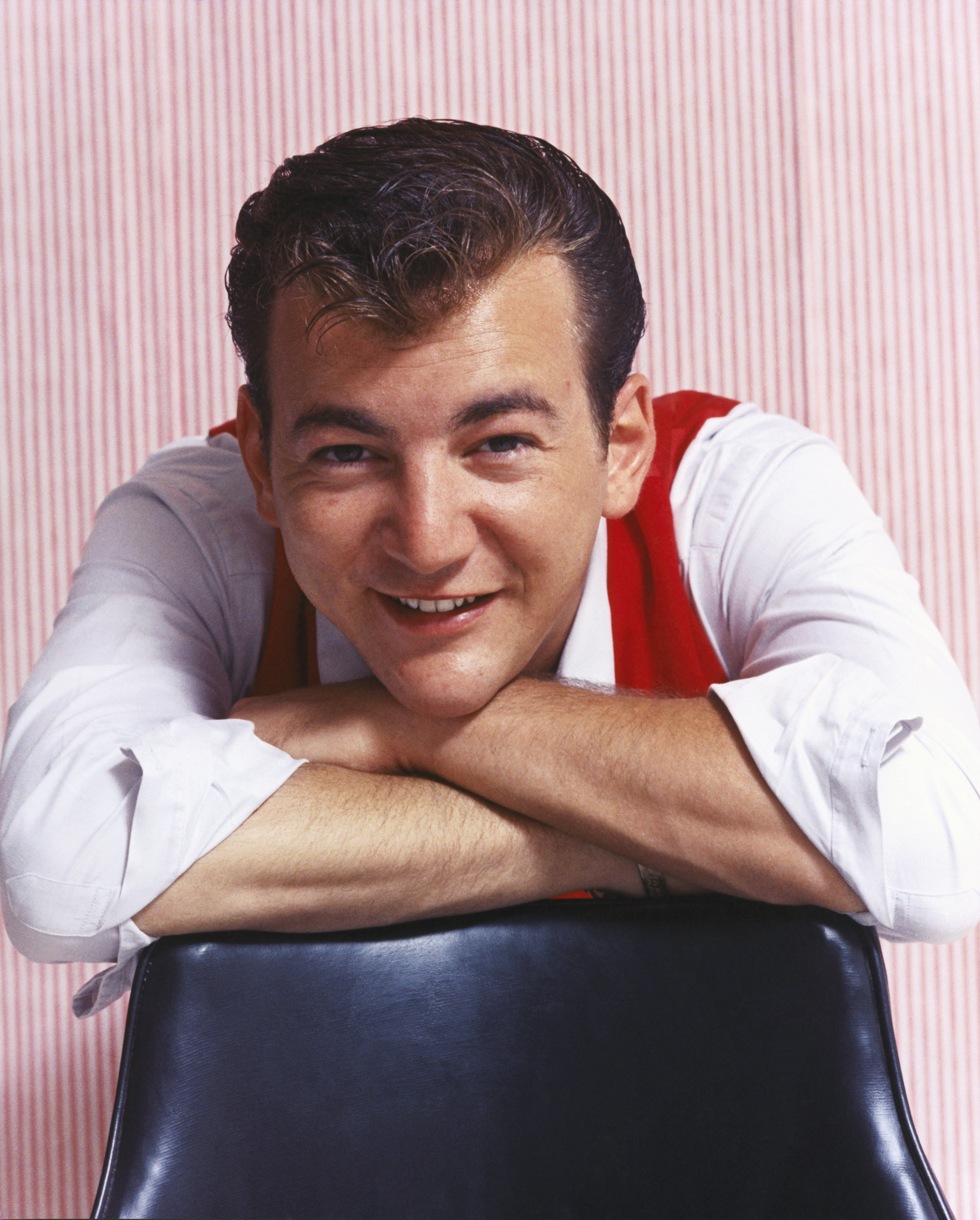 Bobby Darin posing for a photo in August 1963, in Los Angeles, California | Source: Getty Images