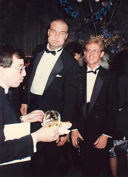 Richard Moll mugs for the camera while standing next to me at the Governor's Ball held immediately after the 39th Annual Emmy Awards telecast. | Source: Wikimedia Commons