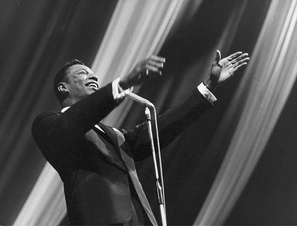 American musician Nat King Cole at a concert at about 1960 | Photo: Getty Images