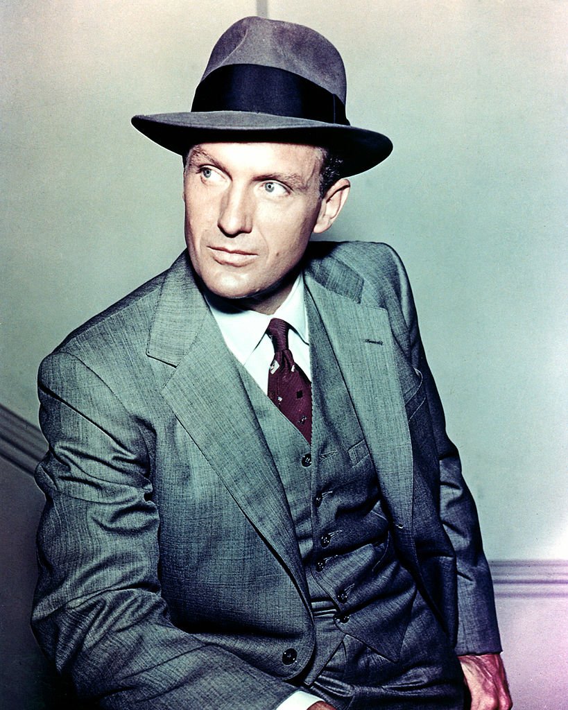 Robert Stack (1919 - 2003) stars as Special Agent Eliot Ness in the television series "The Untouchables," circa 1960 | Photo: Getty Images