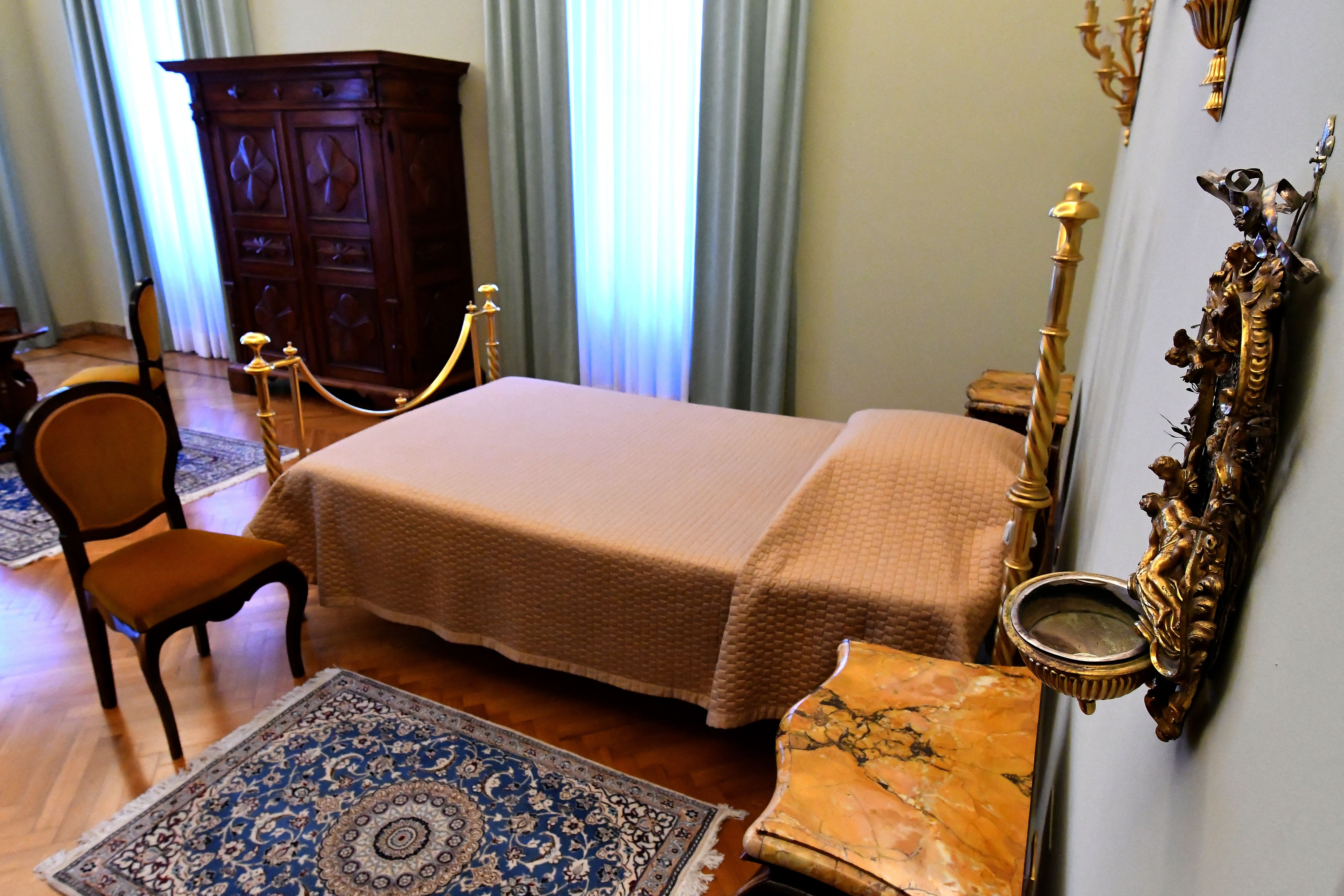 A bedroom inside Pontiff's private apartments pictured on October 21, 2016, in Castel Gandolfo, Italy. | Source: Getty Images