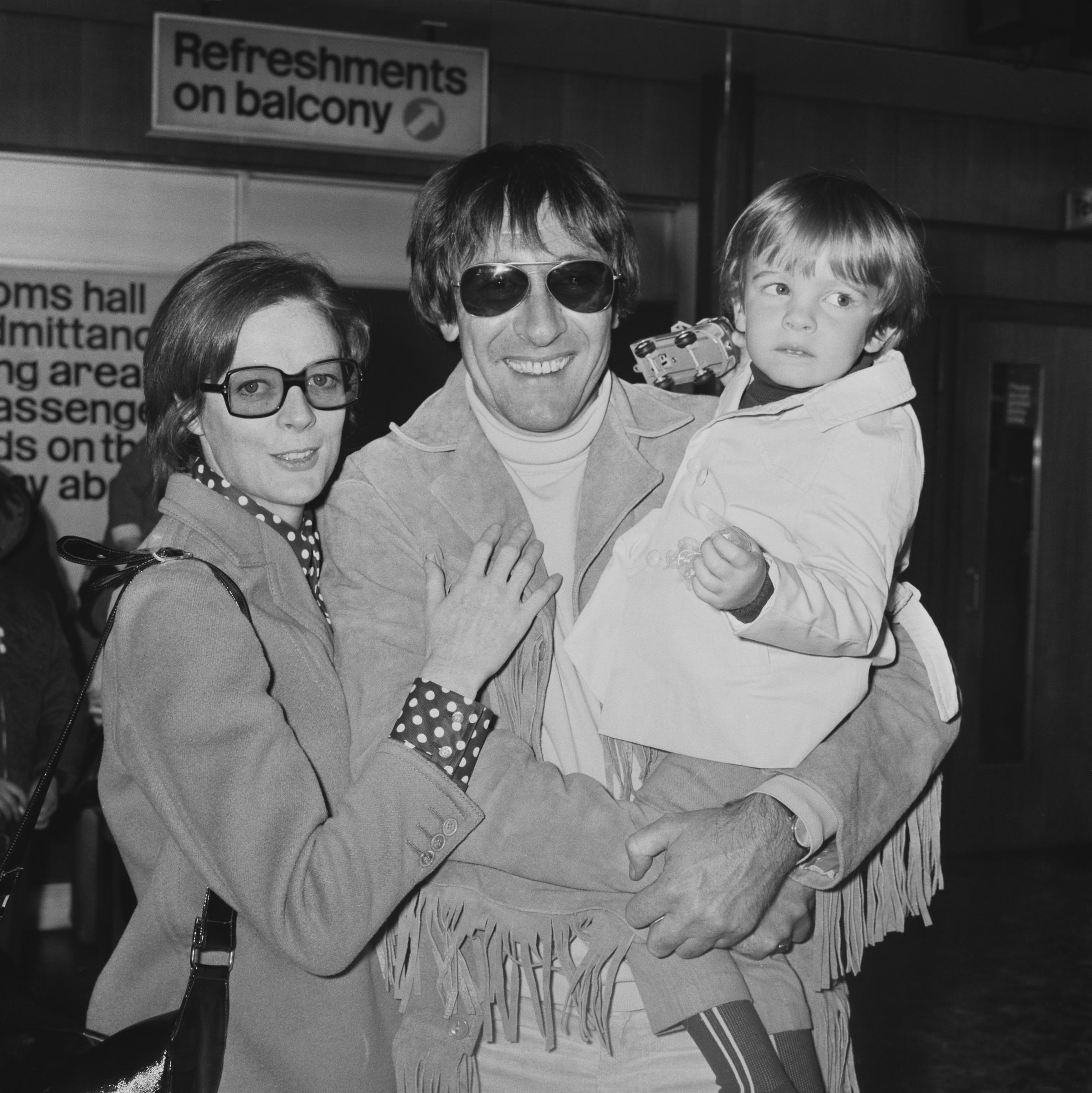 Maggie Smith, Robert Stephens, and Chris Larkin pictured on March 3, 1970 | Source: Getty Images