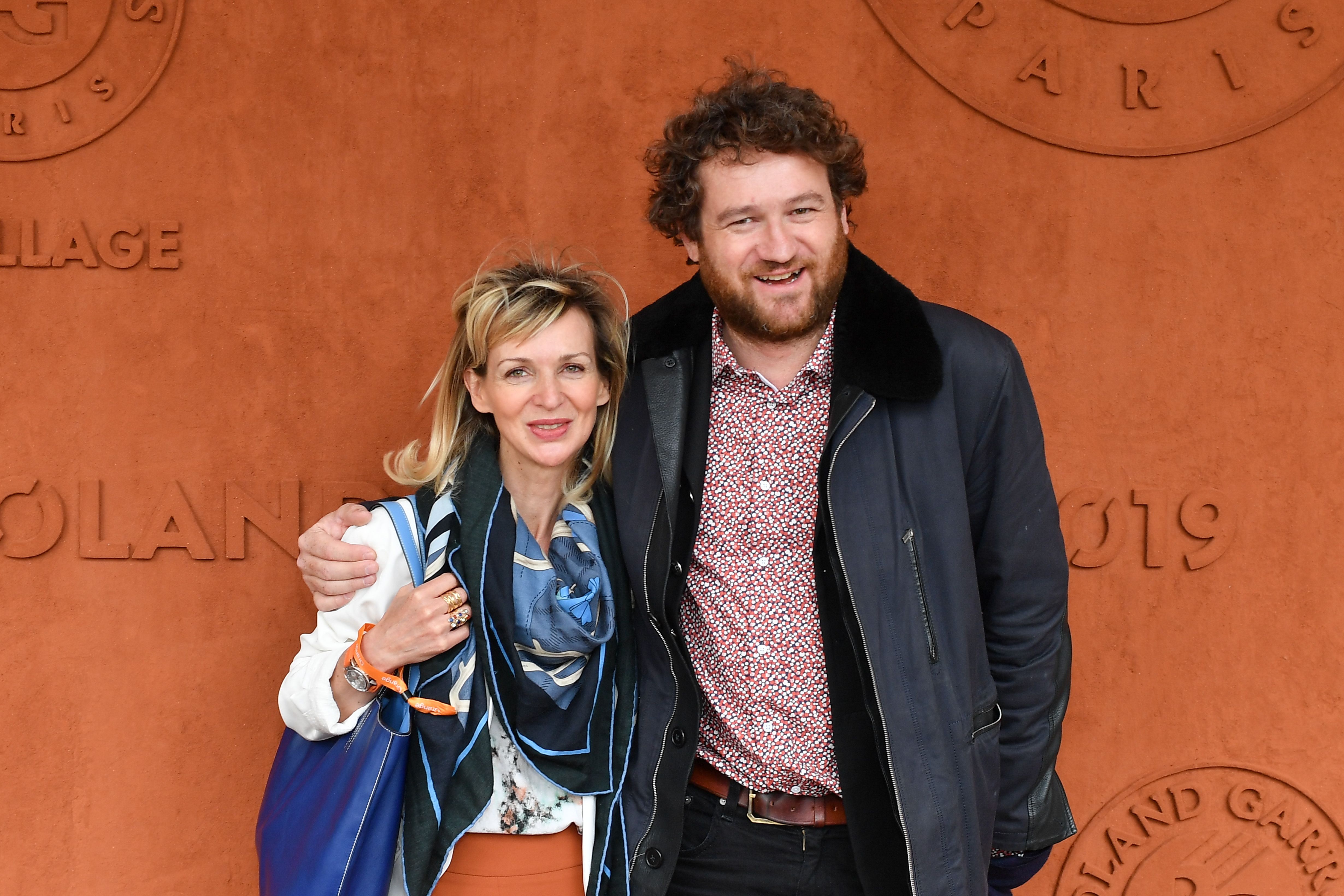 Olivier de Benoist et son épouse Caroline Menand assistent à la quinzième journée de Roland Garros le 09 juin 2019 à Paris, en France. | Photo : Getty Images