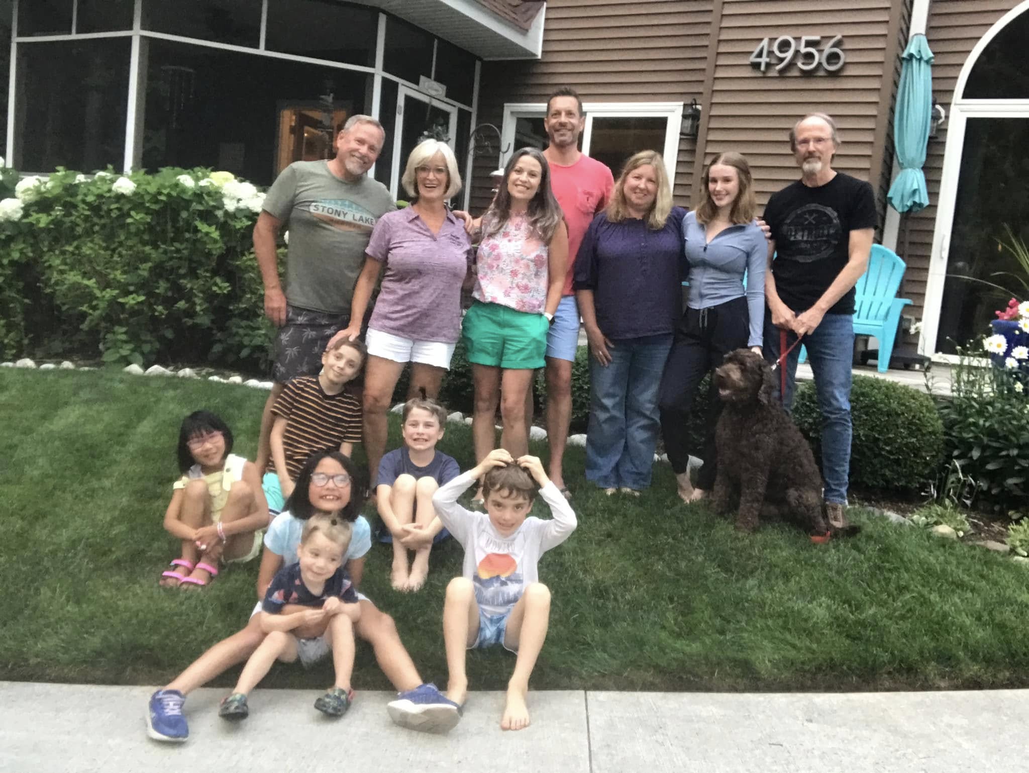 Something awful was waiting for the authorities at that burned down property. Here's a photo of Mandy, her six children, her hurband, her parents, and other relatives posted on July 16, 2023. | Source: Facebook/Steve Lawwill