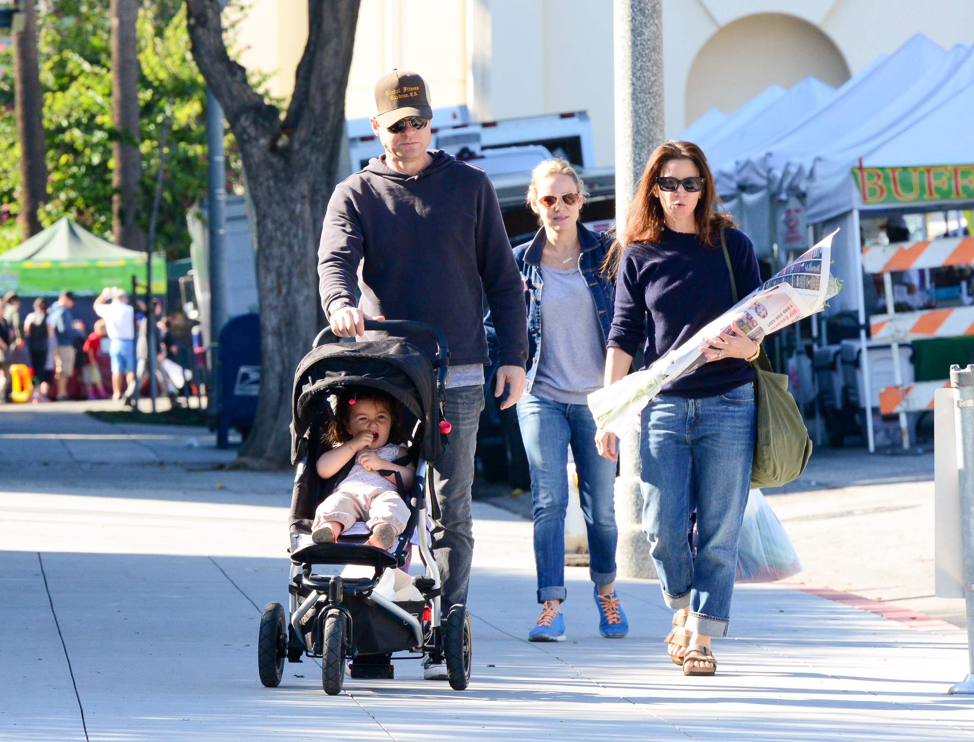 Jason Bateman and Amanda Anka with their daughter Maple on January 5, 2014, in Los Angeles, California | Source: Getty Images
