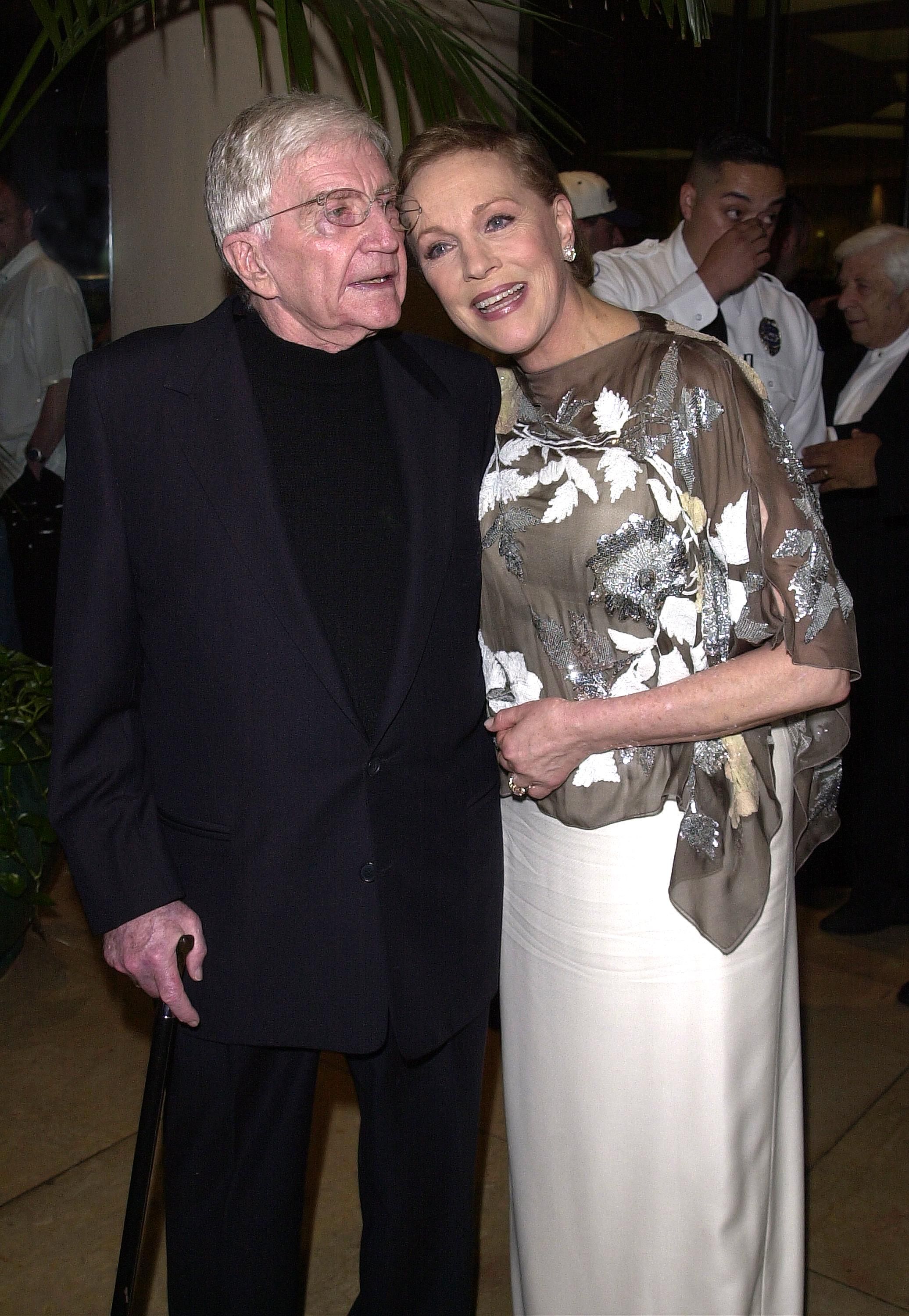 Blake Edwards and Julie Andrews at the 10th Annual Ella Awards on April 25, 2001, in Beverly Hills, California. | Source: Vince Bucci/Newsmakers/Getty Images