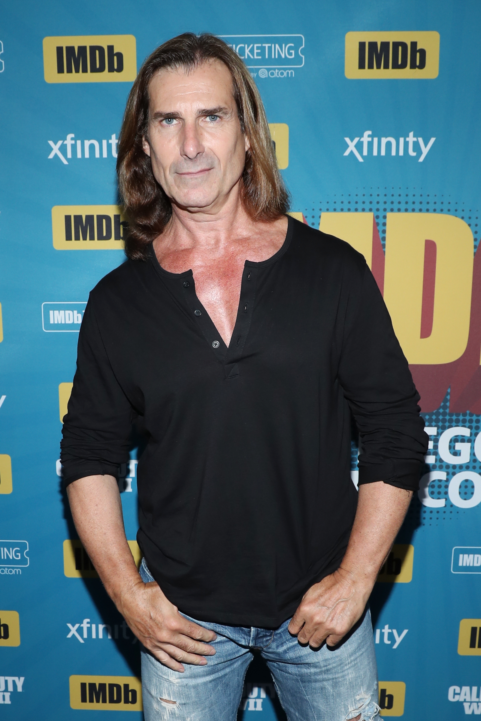 Fabio Lanzoni poses at San Diego Comic-Con on July 21, 2017 | Source: Getty Images