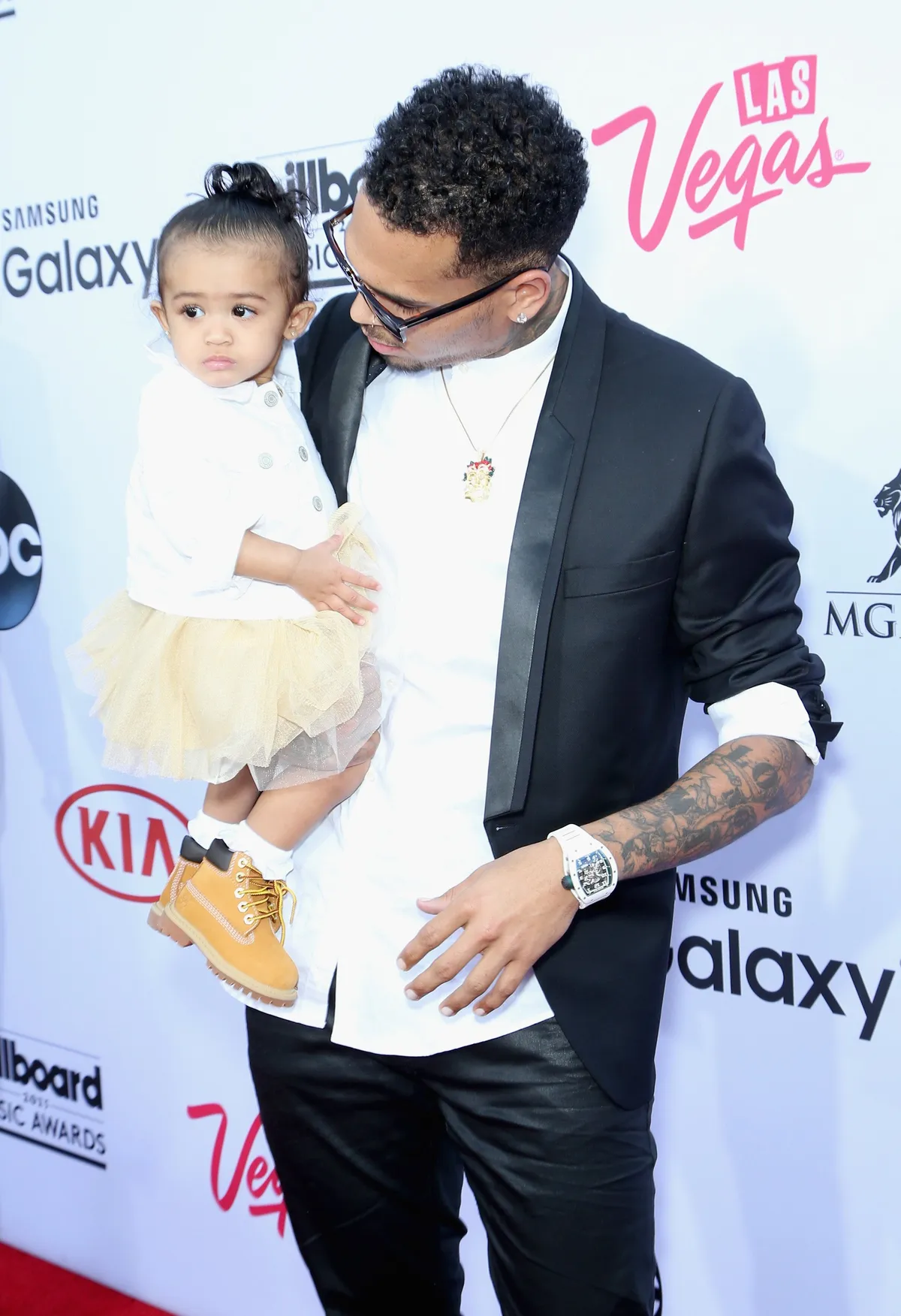 Chris Brown and his daughter Royalty at the 2015 Billboard Music Awards in Las Vegas, Nevada. | Photo: Getty Images