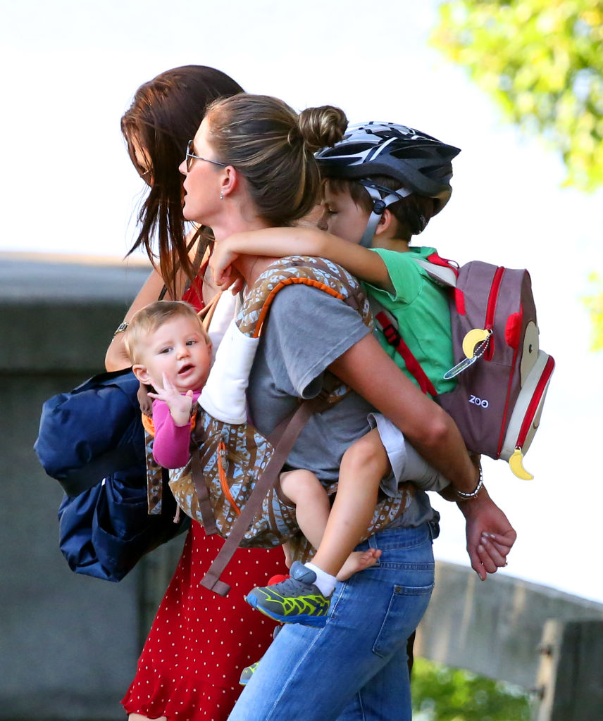 Gisele Bundchen is seen carrying her children, Benjamin Brady and Vivan Brady on August 30, 2013 in Boston, Massachusetts. (Photo by Stickman/Bauer-Griffin/GC Images)