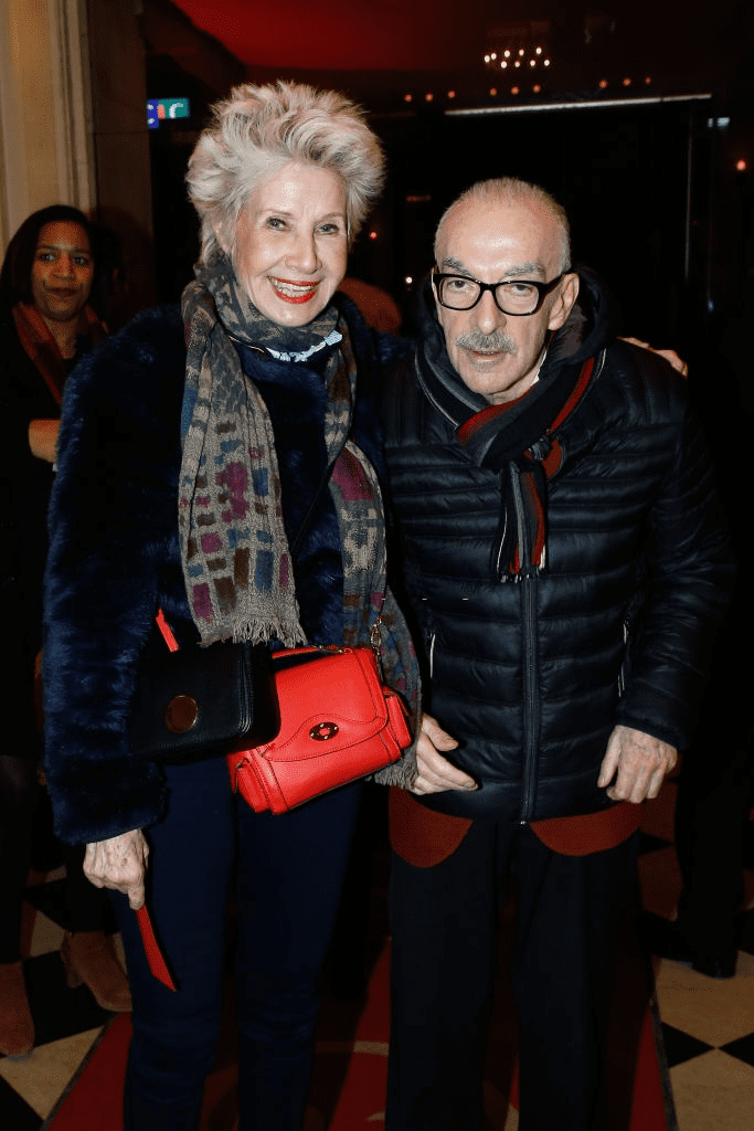 PARIS, FRANCE - 20 MARS : Danièle Gilbert et son mari Patrick Scemama participent au Gala de bienfaisance "Enfance Majuscule 2017" au profit de l'enfance maltraitée. Tenu à la Salle Gaveau le 20 mars 2017 à Paris, France. | Photo : Getty Images PARIS, FRANCE - 20 MARS : Danièle Gilbert et son mari Patrick Scemama participent au Gala de bienfaisance "Enfance Majuscule 2017" au profit de l'enfance maltraitée. Tenu à la Salle Gaveau le 20 mars 2017 à Paris, France. | Photo : Getty Images