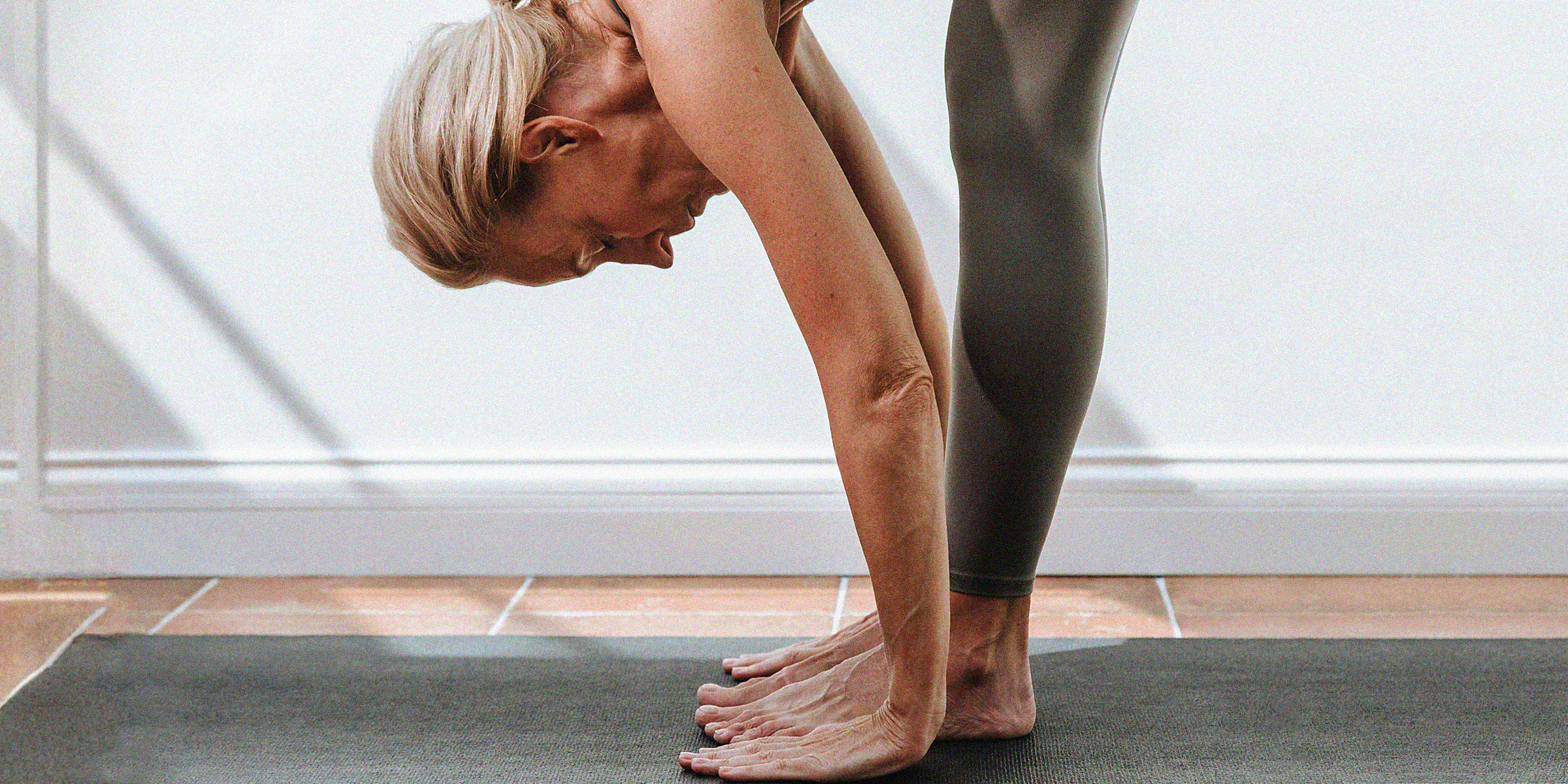 A woman practicing Pilates | Source: Pexels