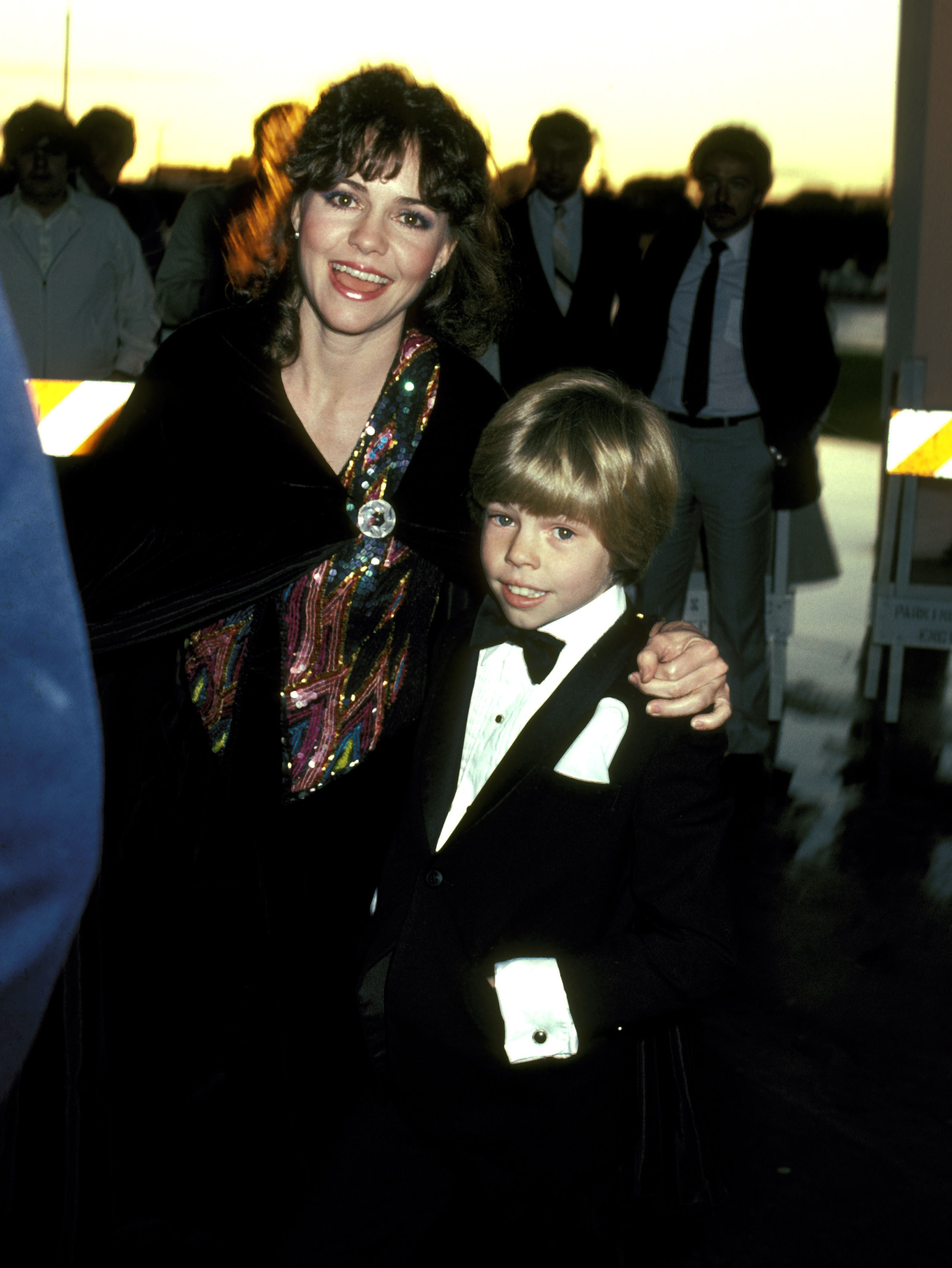 Sally Field and Peter Craig at the 8th Annual People's Choice Awards in Santa Monica, California in 1982. | Source: Getty Images