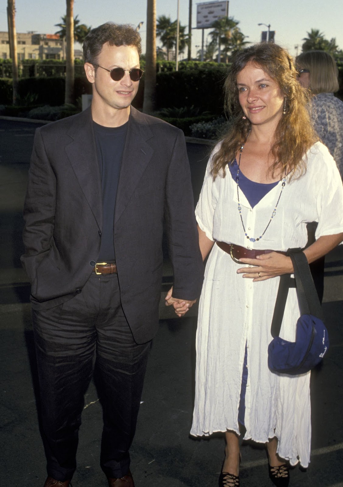 Gary Sinise and Moira Harris at the premiere of "Forrest Gump" in 1994 in Los Angeles, California. | Source: Getty Images