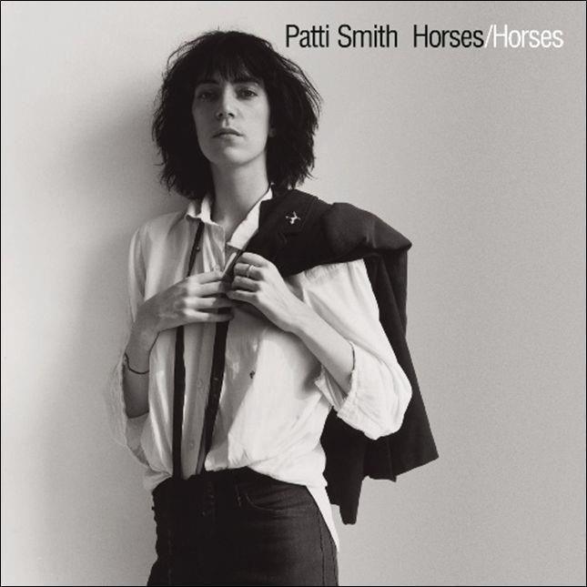 Patti Smith album cover for "Horses" | Source: Wikimedia Commons/ Robert Mapplethorpe