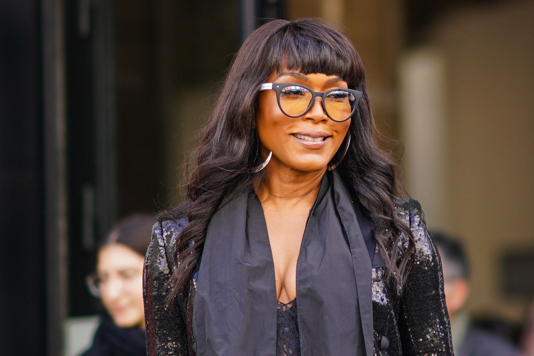 Angela Bassett during Paris Fashion Week - Womenswear Fall/Winter on February 29, 2020 | Photo: Getty Images