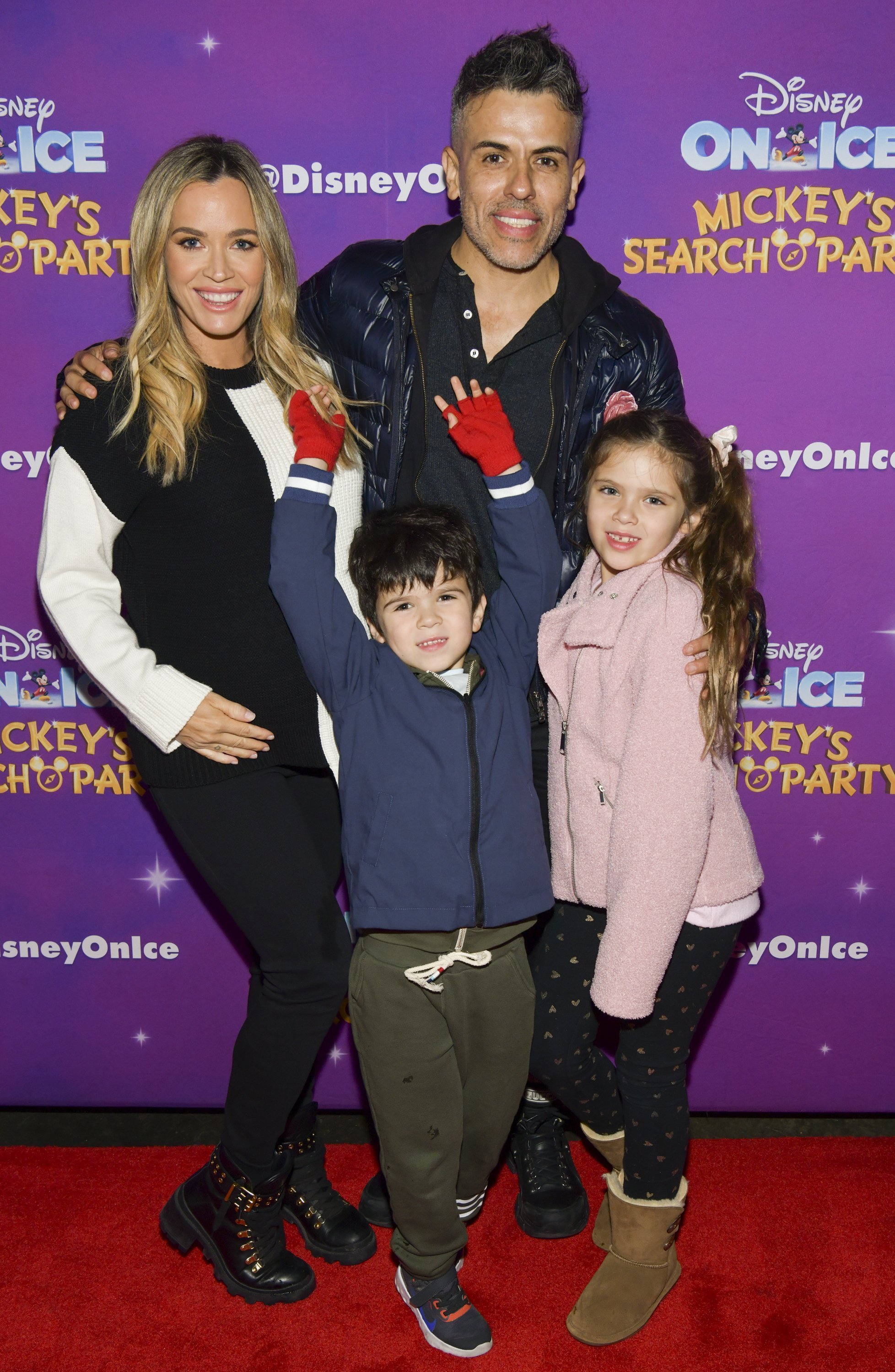 Teddi Mellencamp, Cruz Arroyave, Edwin Arroyave, and Slate Arroyave attend 2019 Disney On Ice "Mickey's Search Party" on December 13, 2019, in Los Angeles, California. | Source: Getty Images.