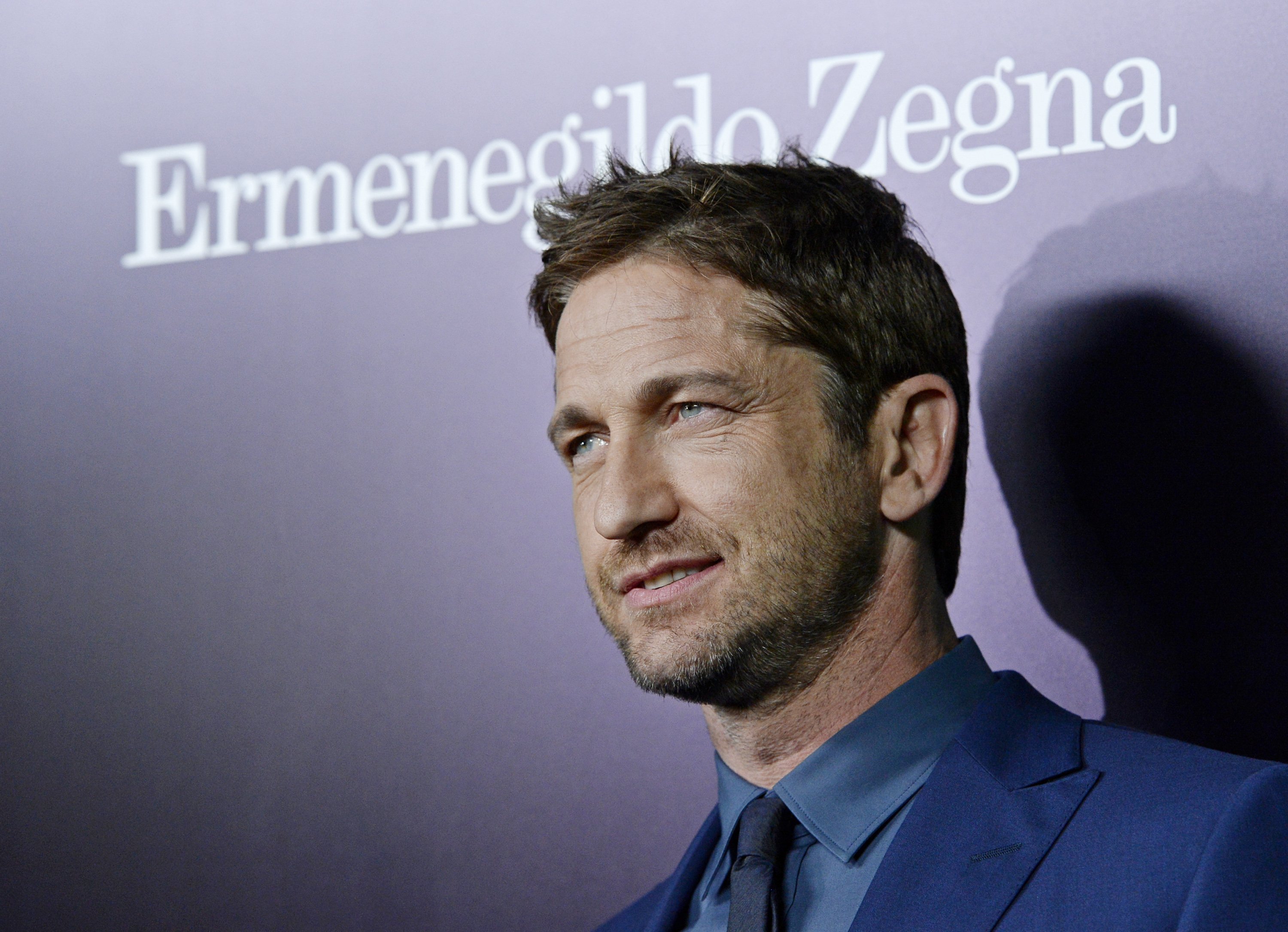 Gerard Butler in der Ermenegildo Zegna Boutique am 7. November 2013 in Beverly Hills, Kalifornien. | Quelle: Getty Images