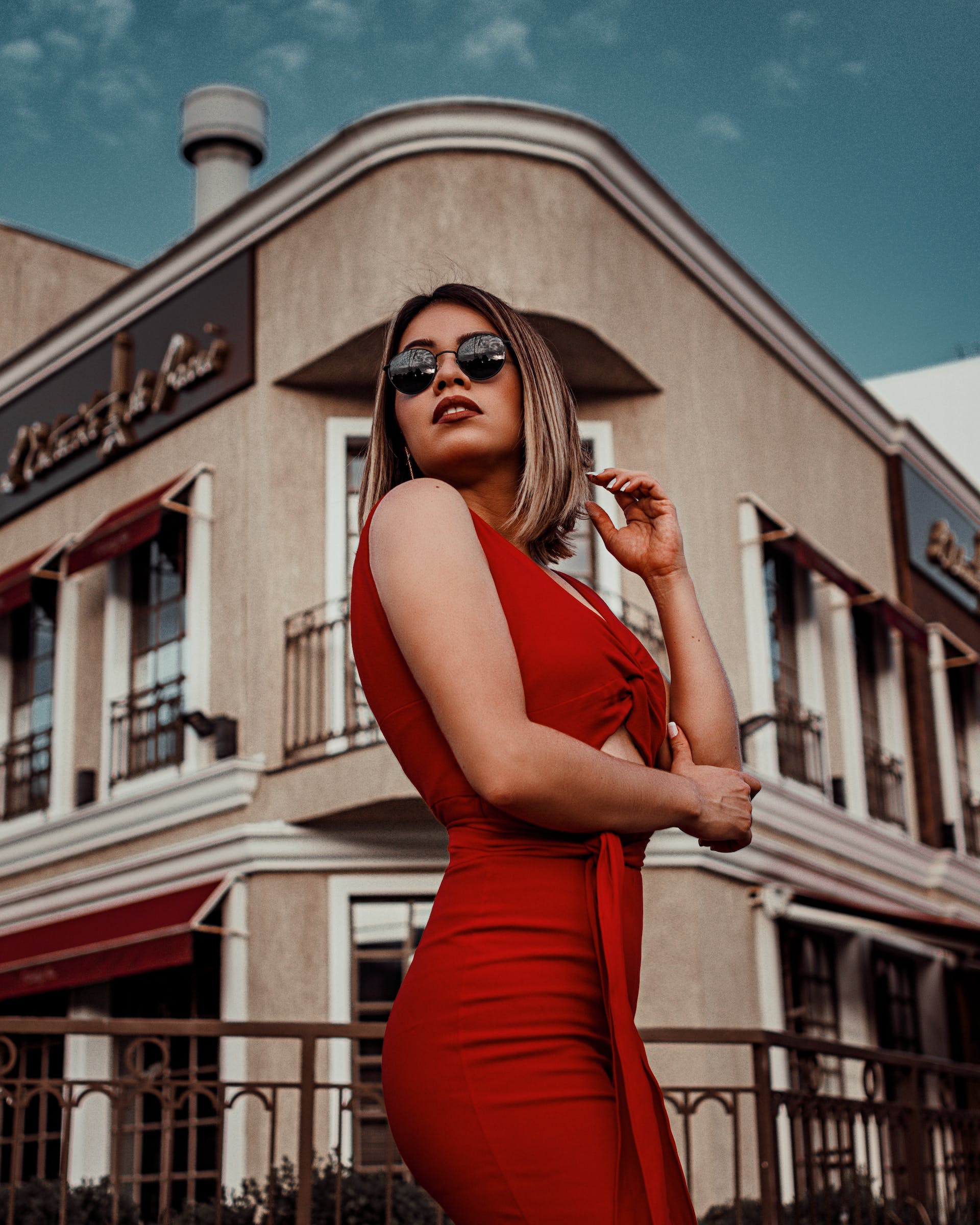 Woman in a red dress | Source: Pexels