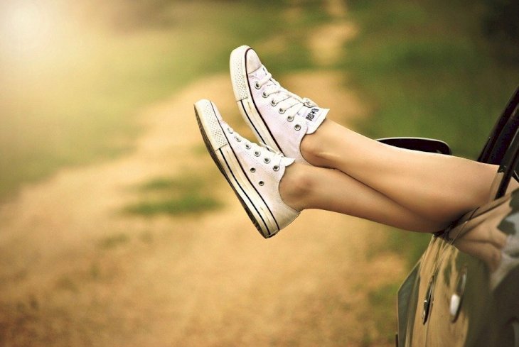 Piernas de Mujer joven. Fuente: Pixabay