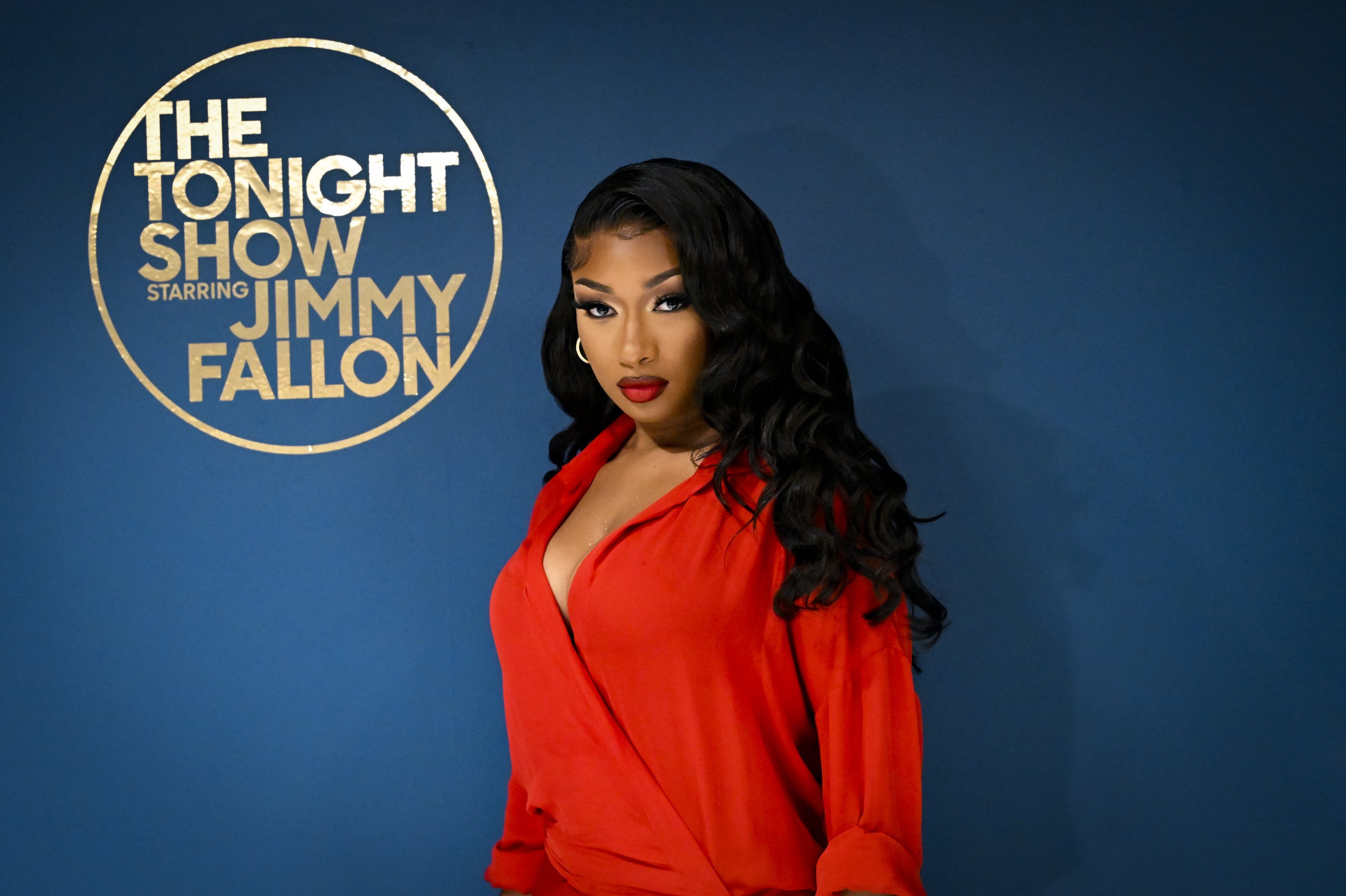 Megan Thee Stallion at the backstage of "The Tonight Show Starring Jimmy Fallon" on August 11, 2022 | Source: Getty Images