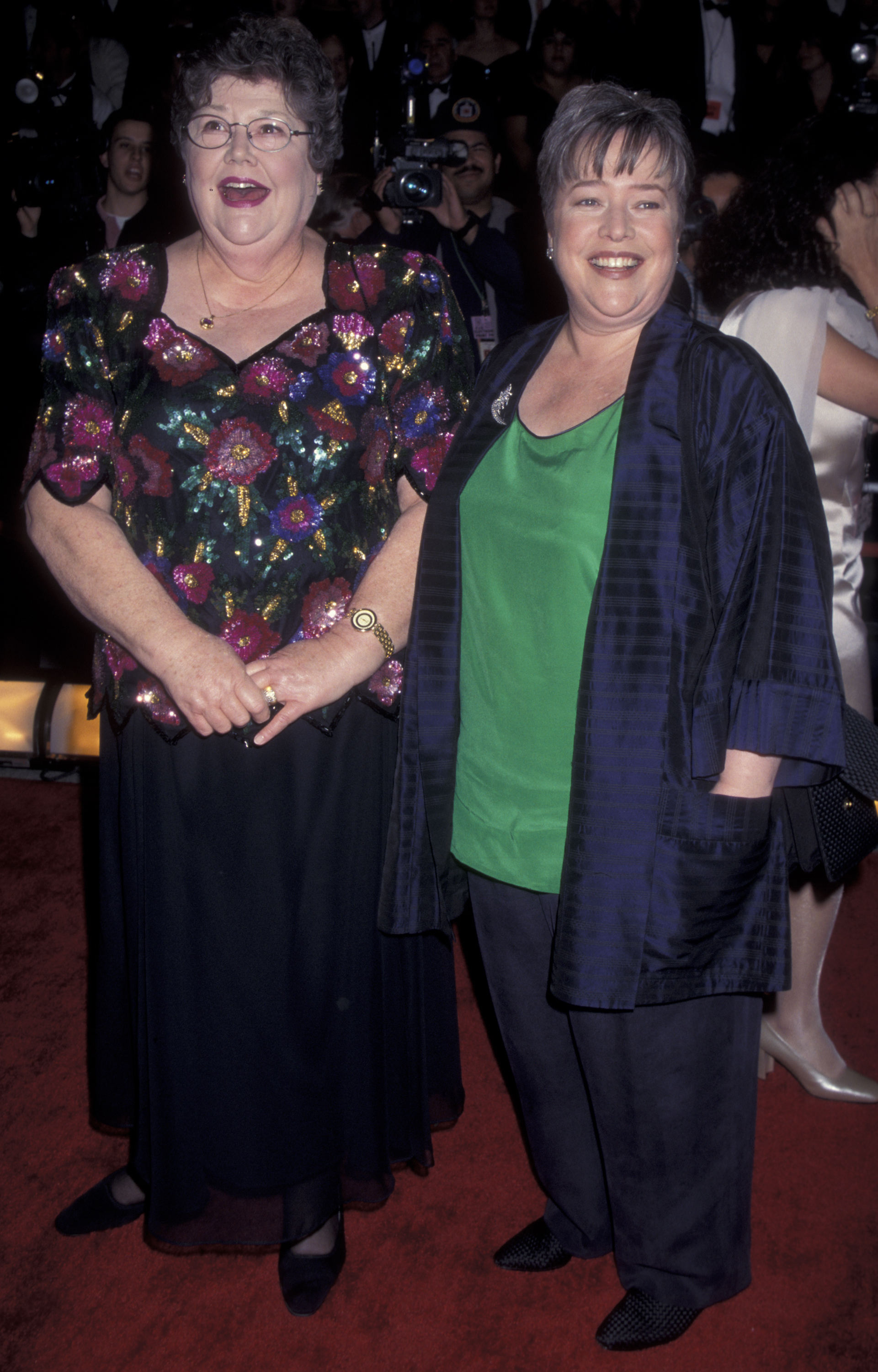 Kathy Bates with her sister Mary Bates at the 11th Annual American Comedy Awards in Los Angeles, California on February 9, 1997 | Source: Getty Images