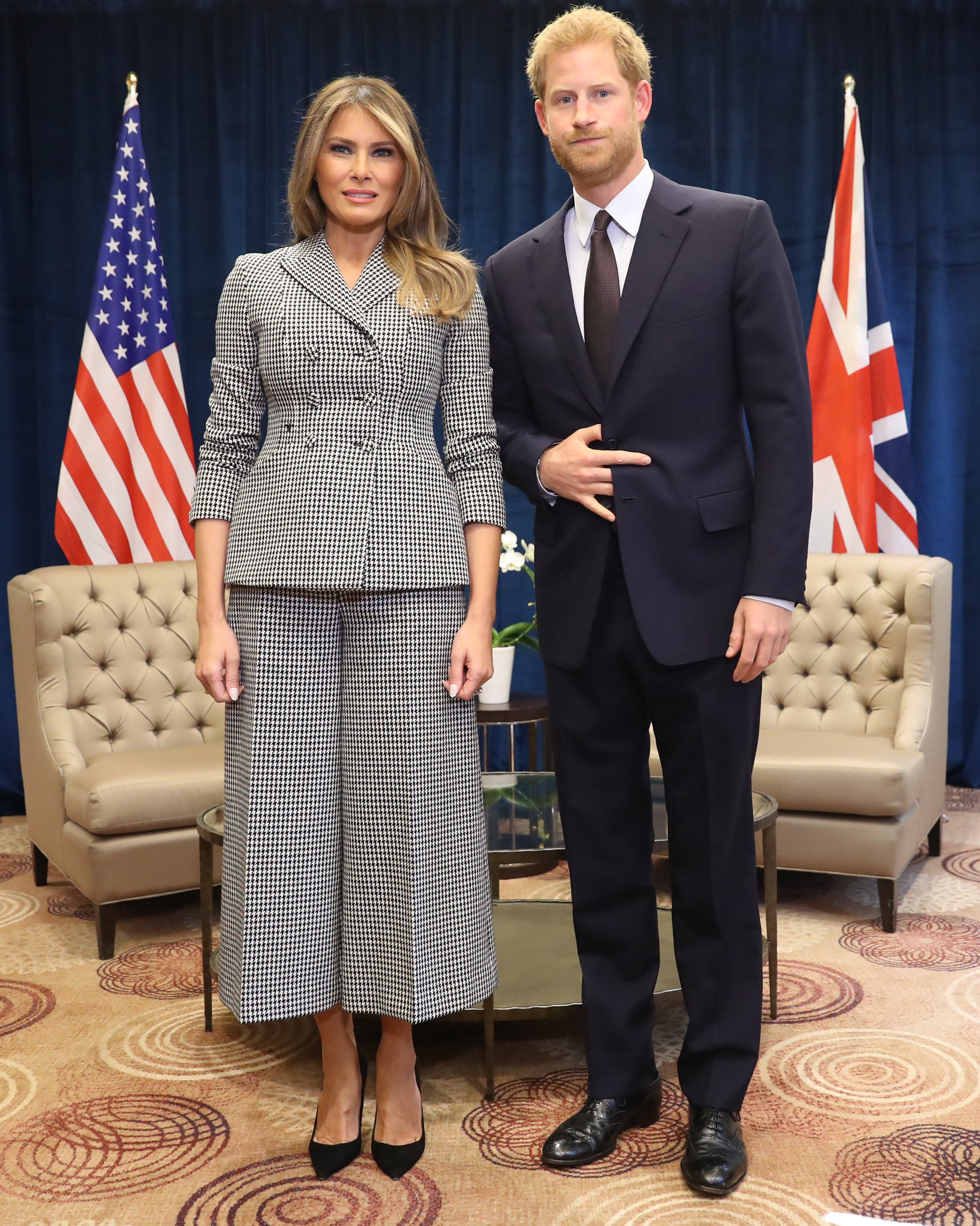 Melania Trump poses with Prince Harry at the Invictus Games in Toronto, Canada on September 23, 2017 | Photo: Getty Images