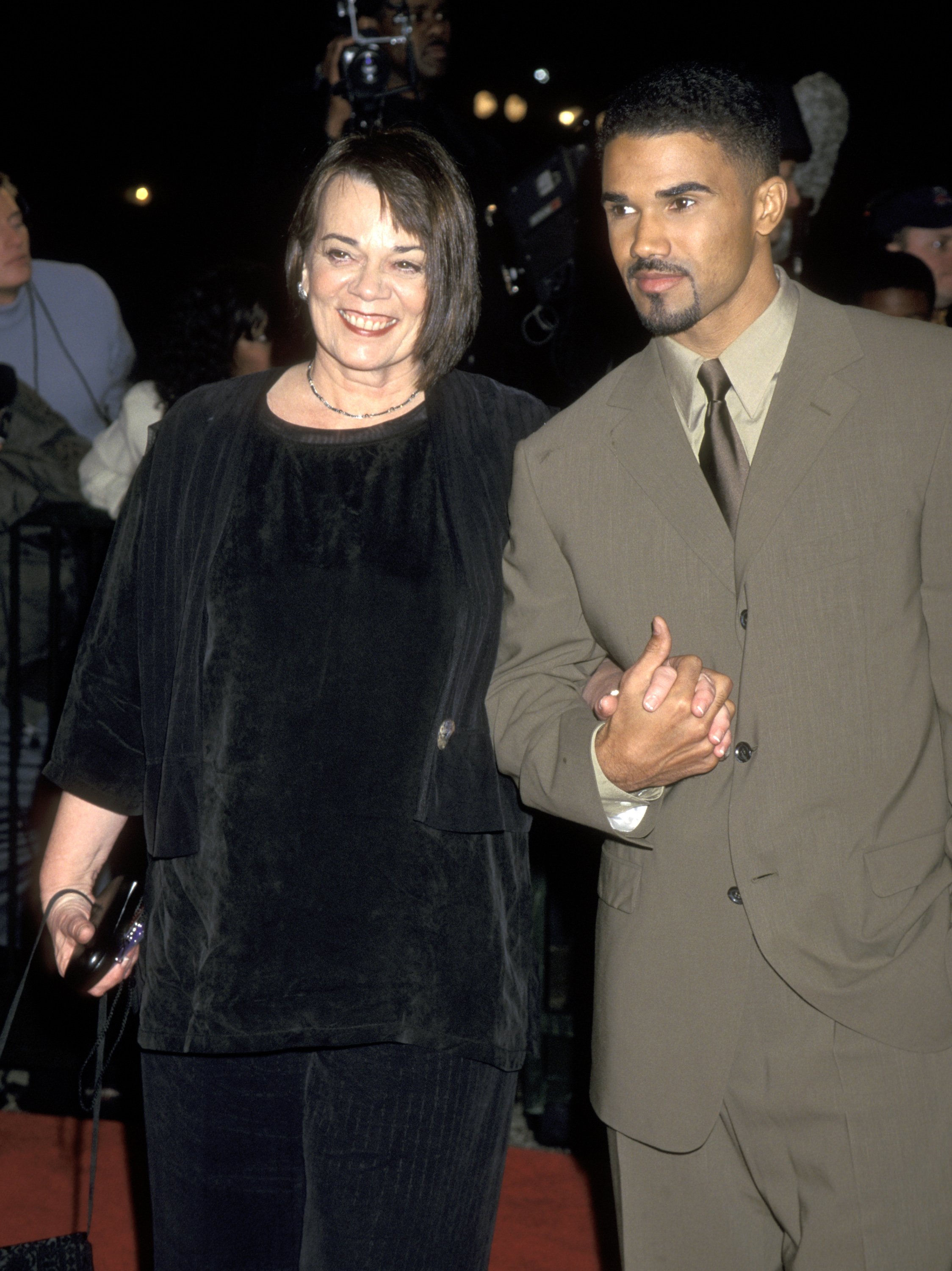 Shemar Moore and his mother, Marilyn Joan Wilson-Moore at the 31st Annual NAACP Image Awards on February 12, 2000 | Source: Getty Images