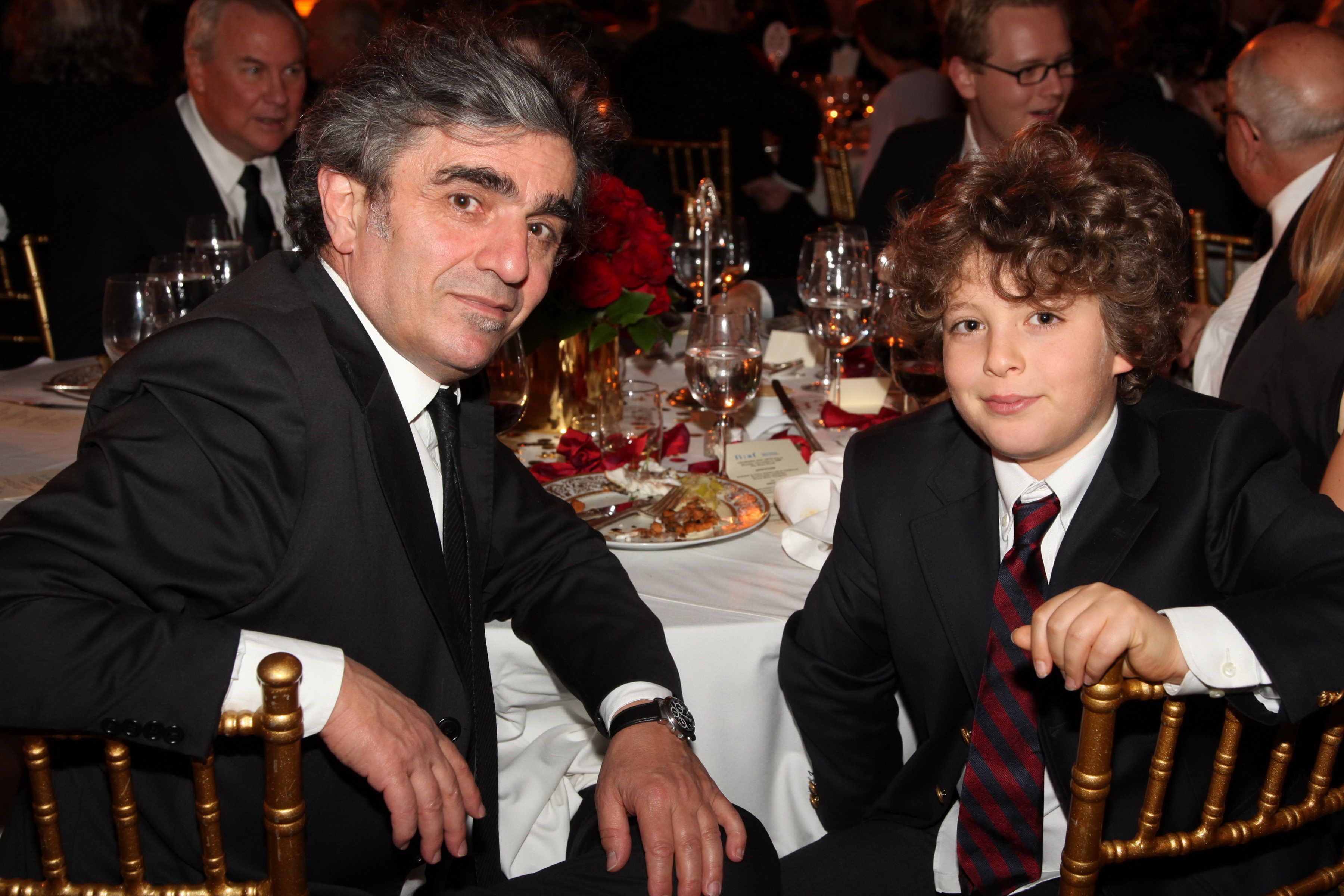 Ronnie Chammah et Angelo Chammah au Plaza le 2 novembre 2009 à New York. | Photo : Getty Images Ronnie Chammah et Angelo Chammah au Plaza le 2 novembre 2009 à New York. | Photo : Getty Images