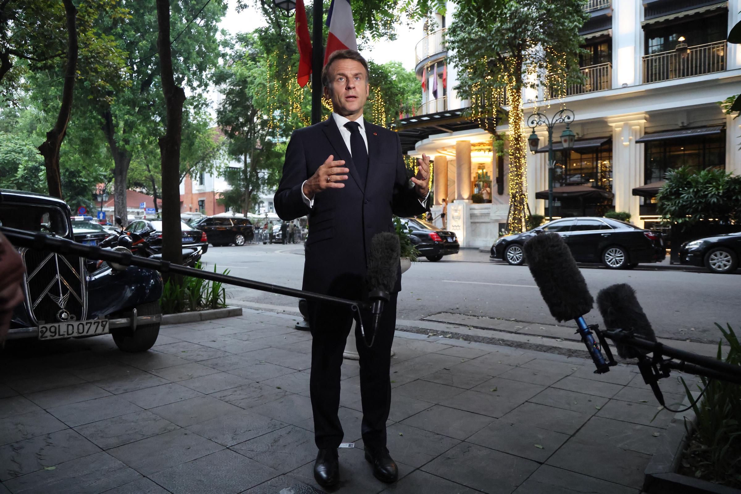 Emmanuel Macron addressing the press. | Source: Getty Images