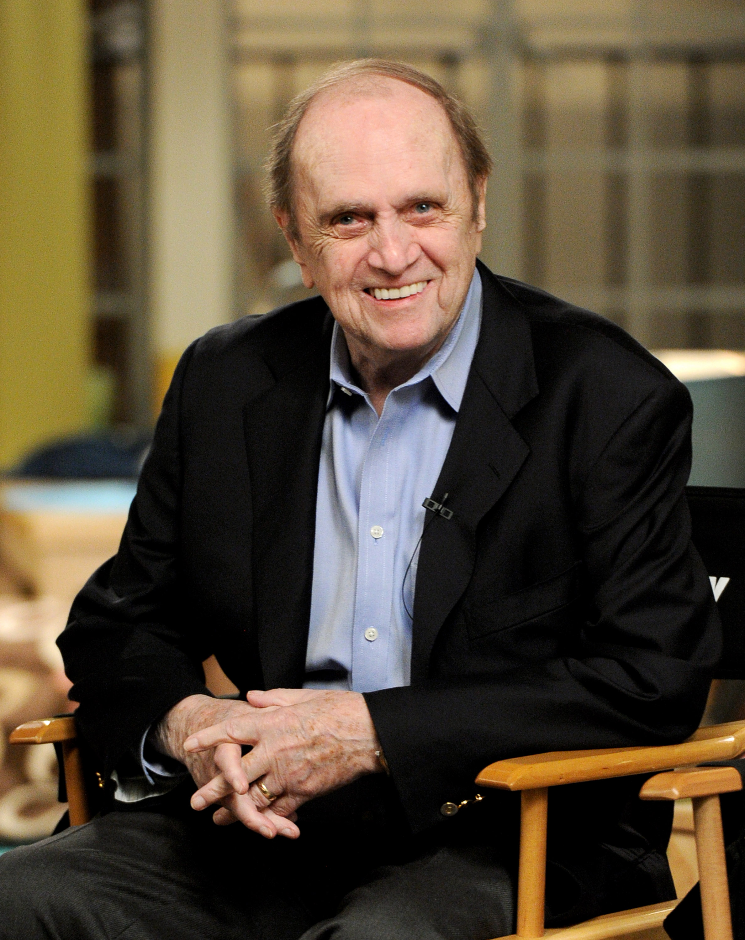 Bob Newhart on the set of "The Big Bang Theory" for a dialogue with members of The Academy of Television Arts and Sciences on August 15, 2013, in Burbank, California | Source: Getty Images